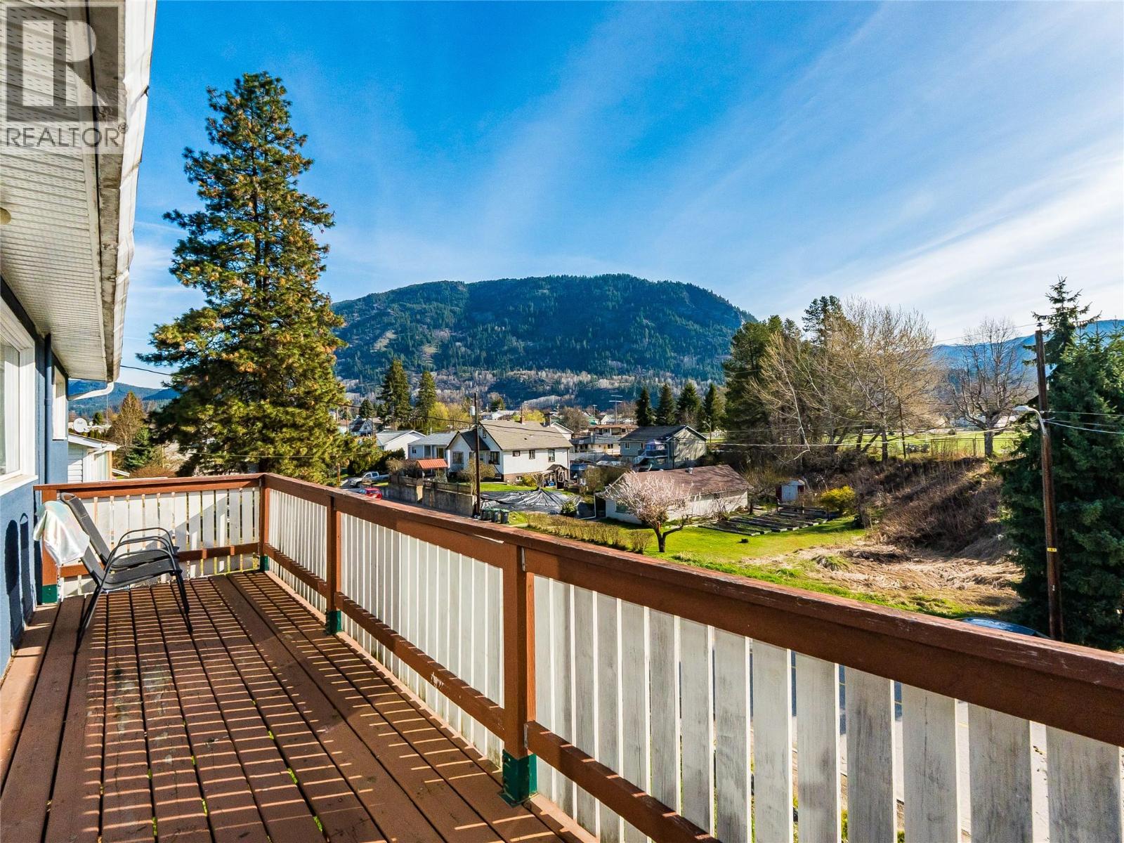 650 9TH Avenue, Castlegar