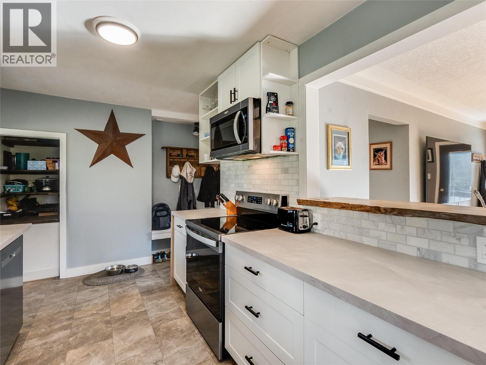 650 9TH Avenue, Castlegar