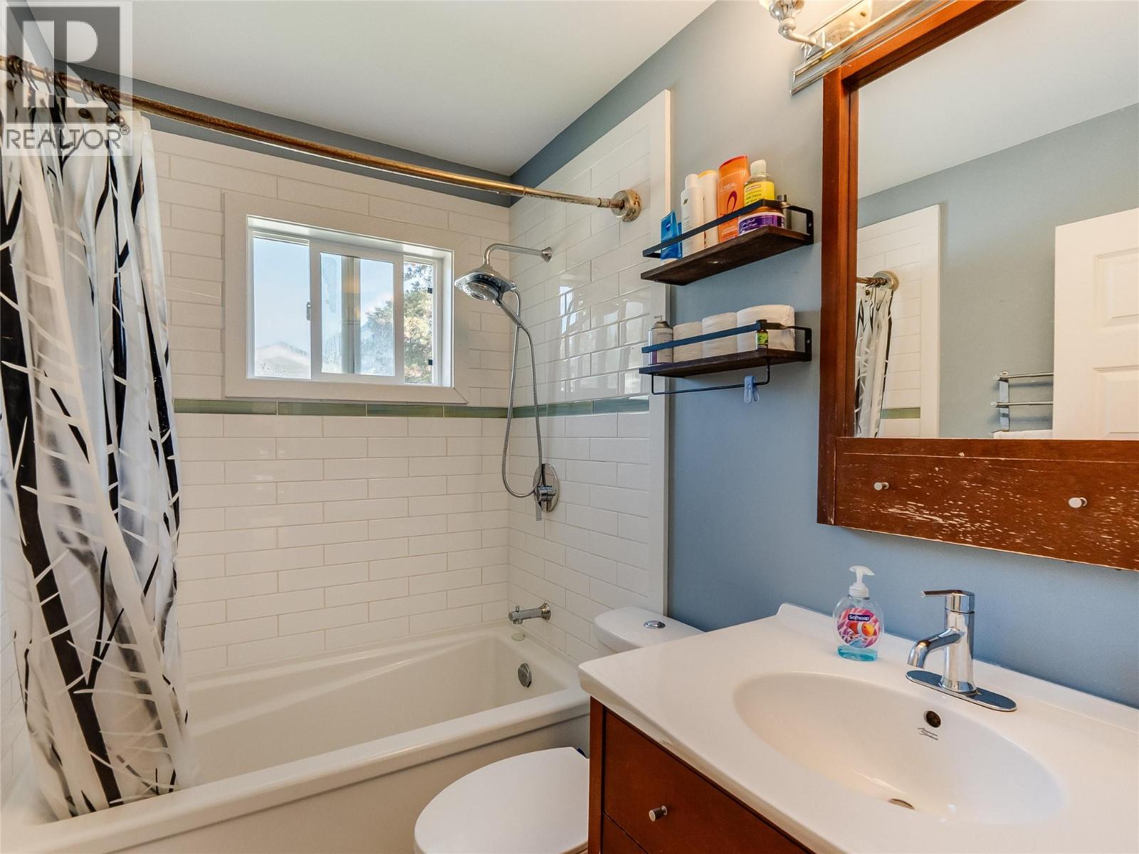 650 9TH Avenue, Castlegar