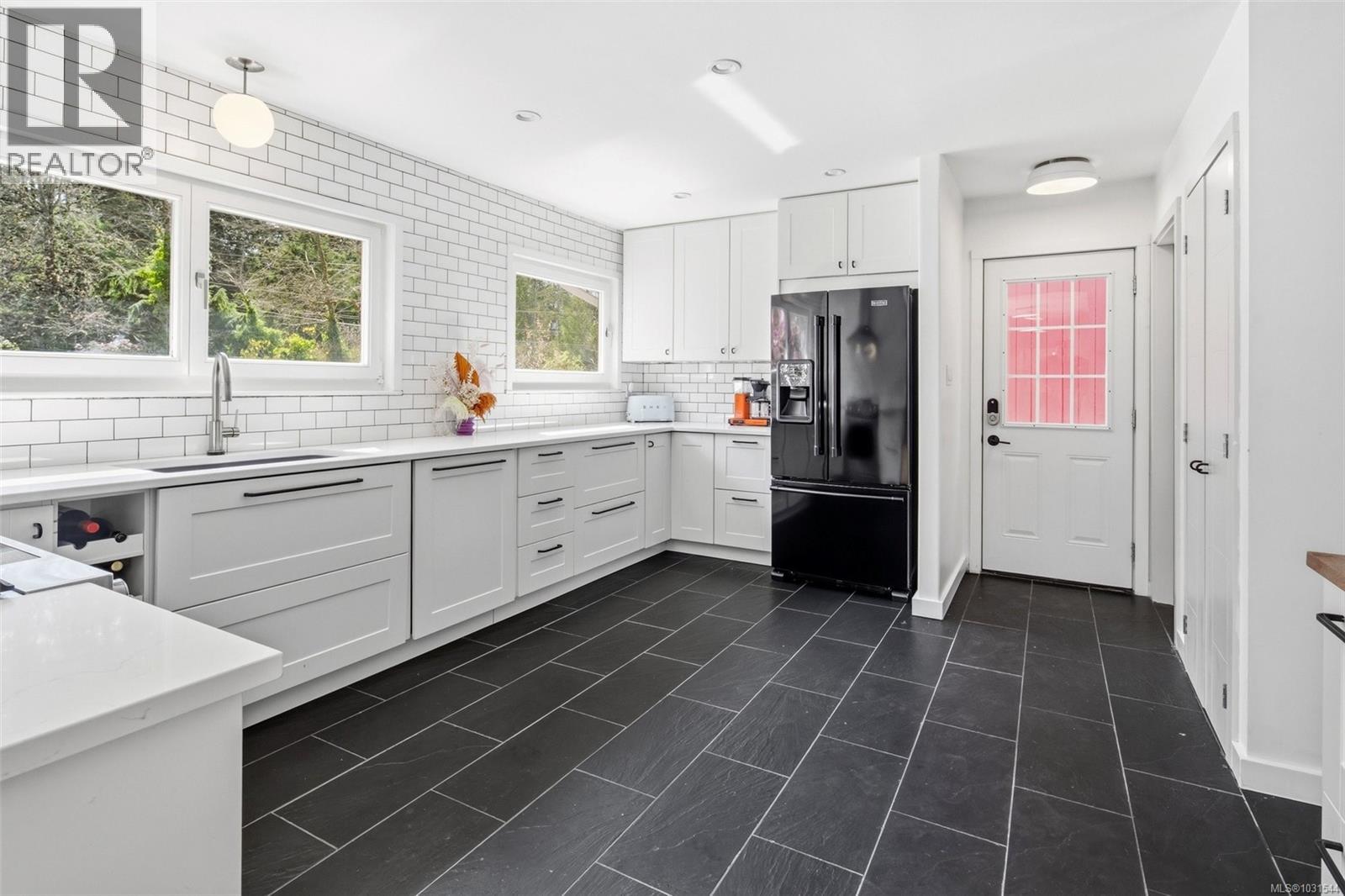 1065 BRAITHWAITE DR - 15