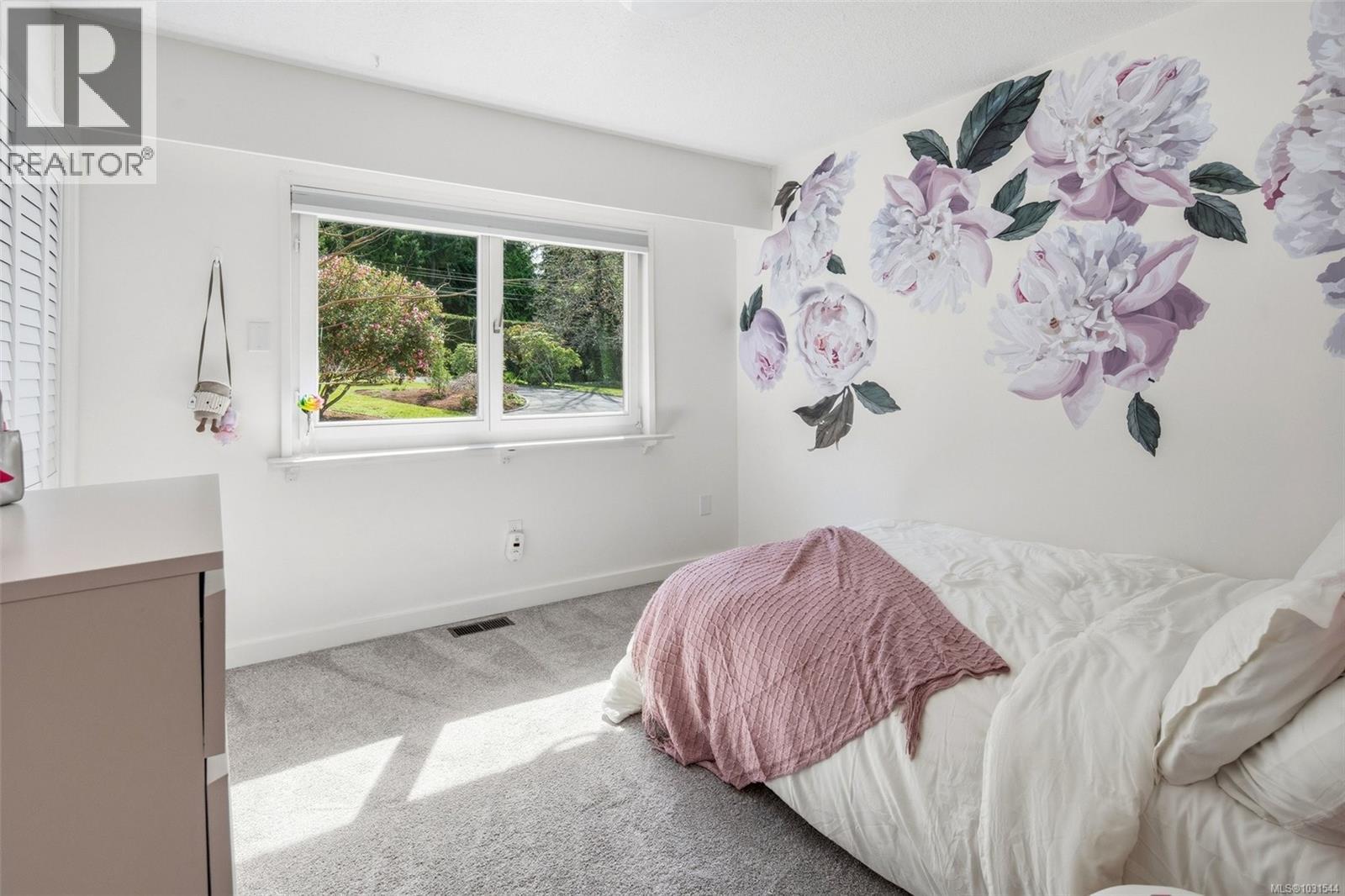 1065 BRAITHWAITE DR - 33