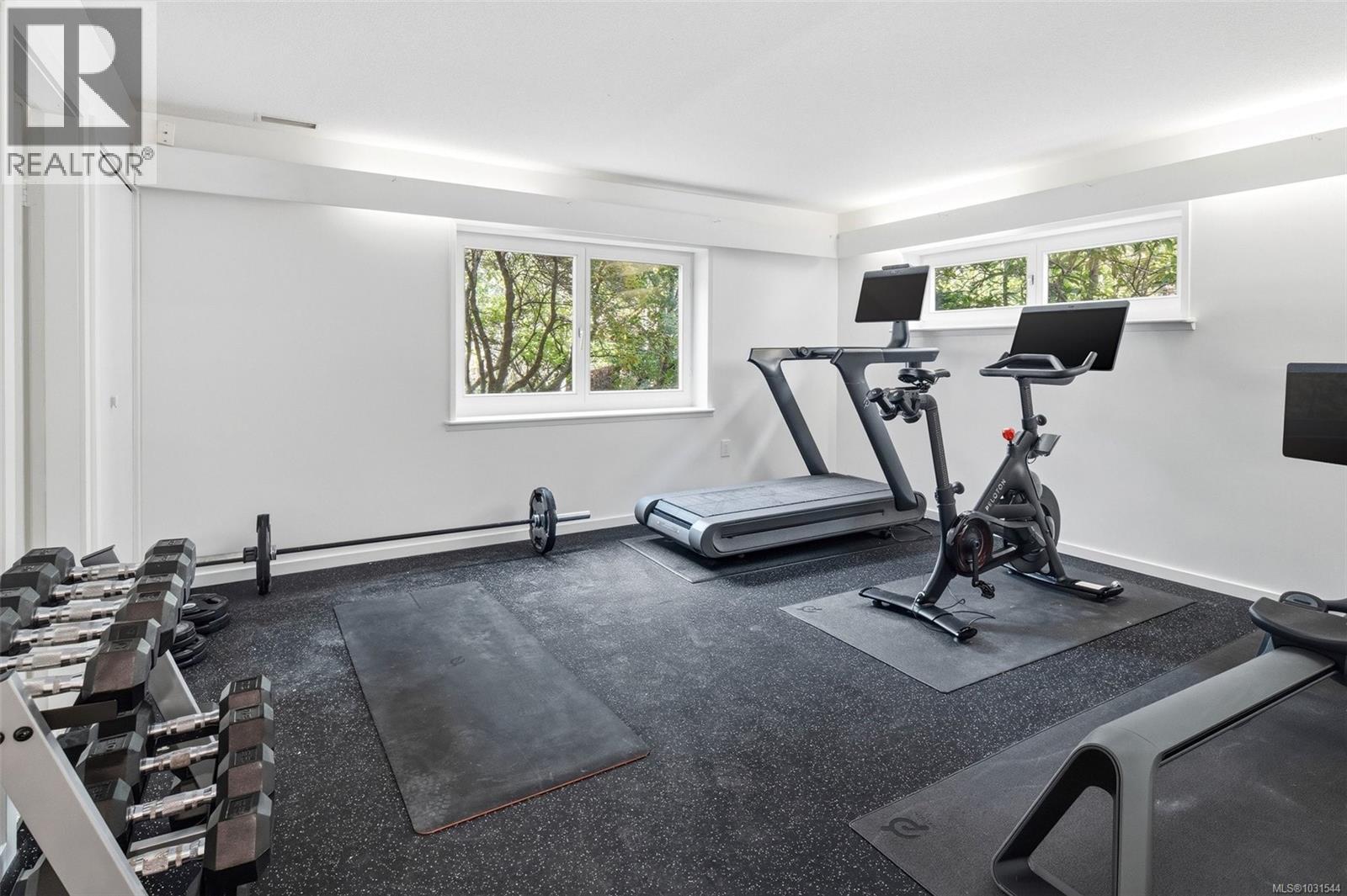 1065 BRAITHWAITE DR - 39