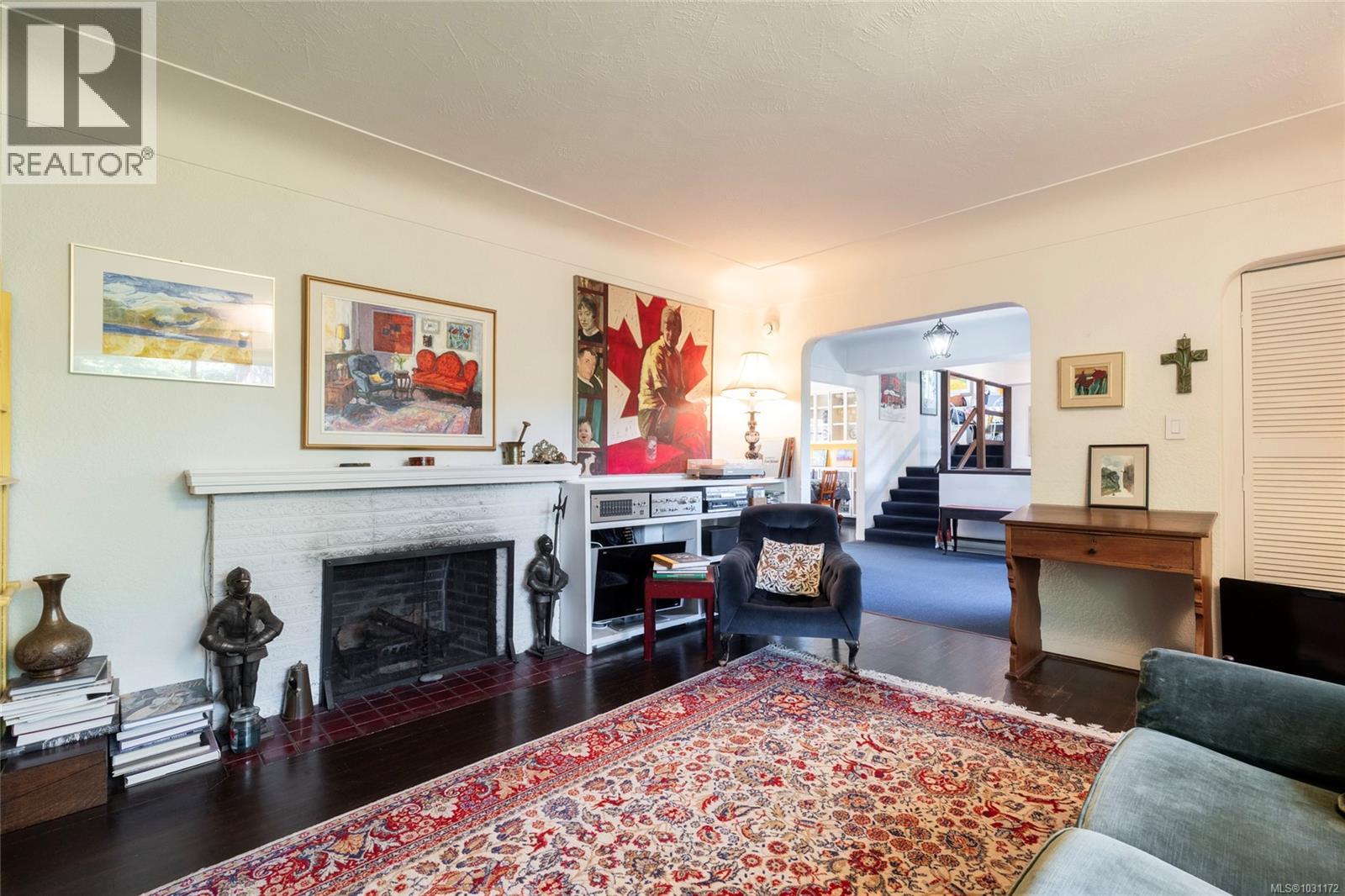  3870 Seacroft Place, Saanich