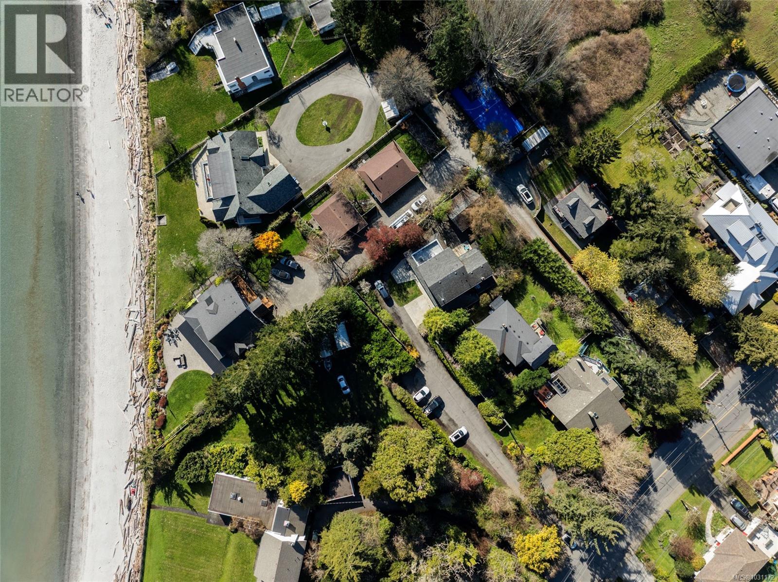  3870 Seacroft Place, Saanich