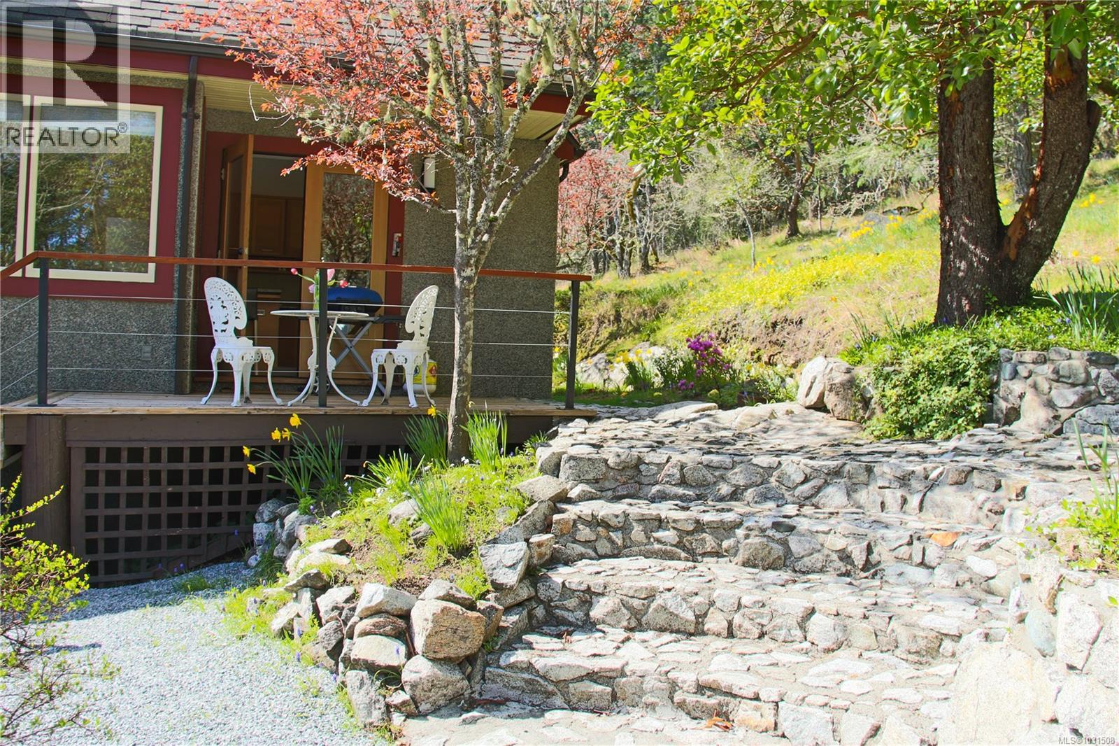 8242 THOMSON PL - 65