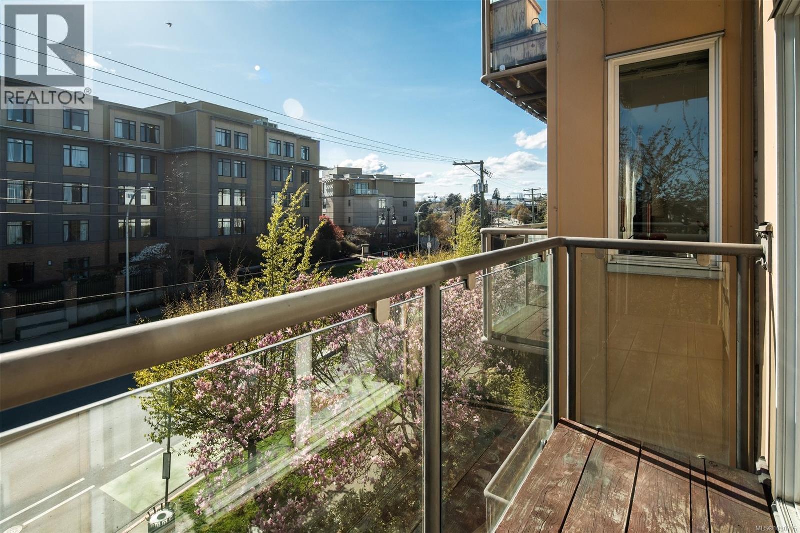 303 356 Gorge Rd E, Victoria