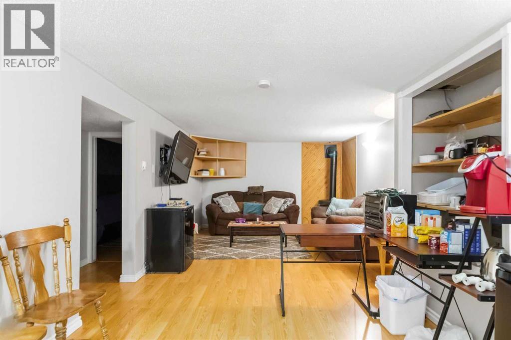 18 Clark Crescent, Fort McMurray