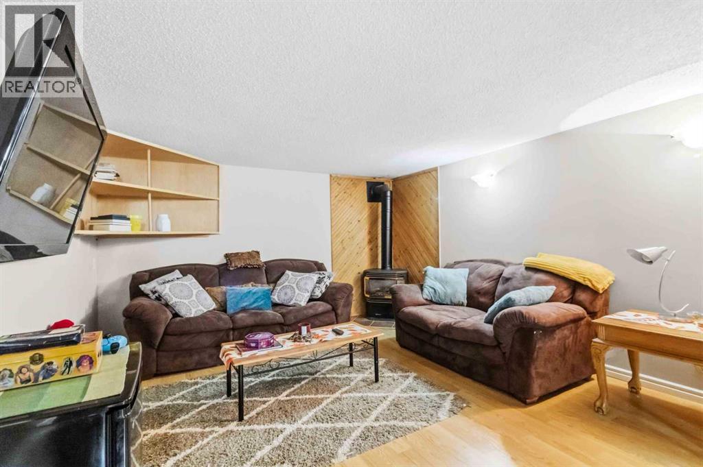 18 Clark Crescent, Fort McMurray