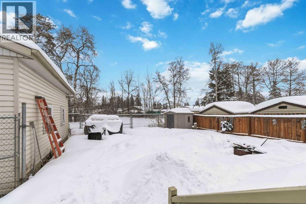 18 Clark Crescent, Fort McMurray