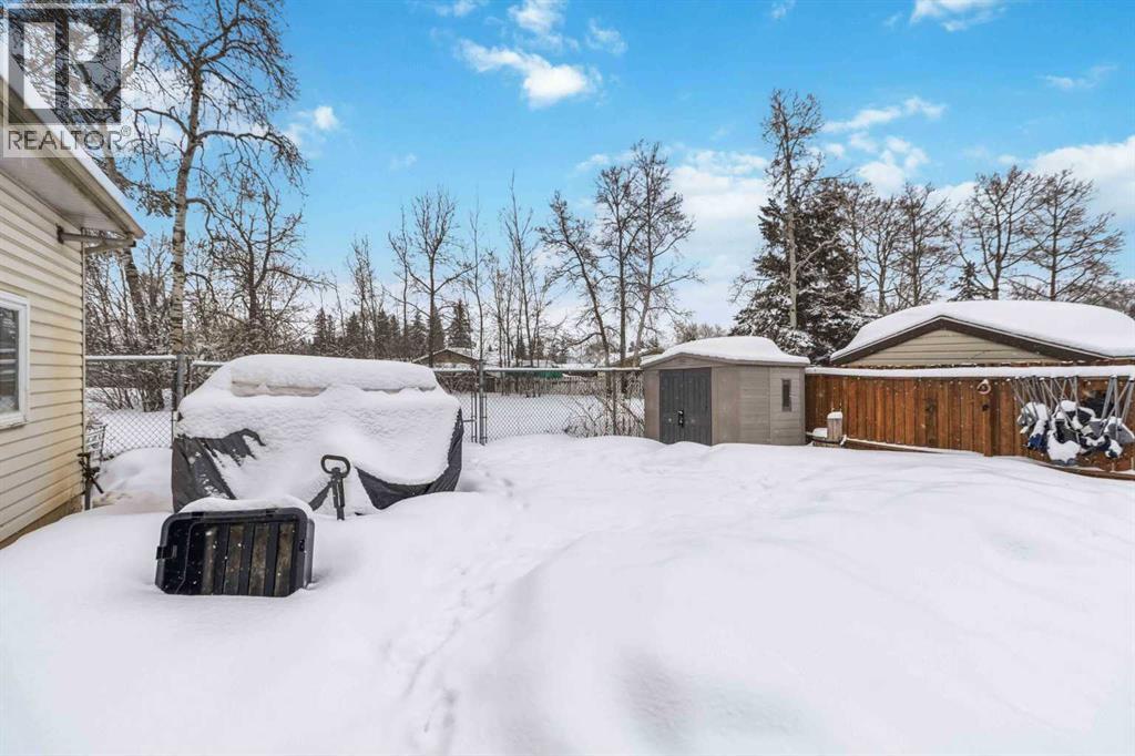 18 Clark Crescent, Fort McMurray