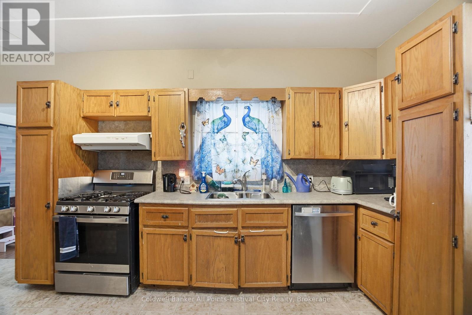 3990 PERTH ROAD 180 - Image 16