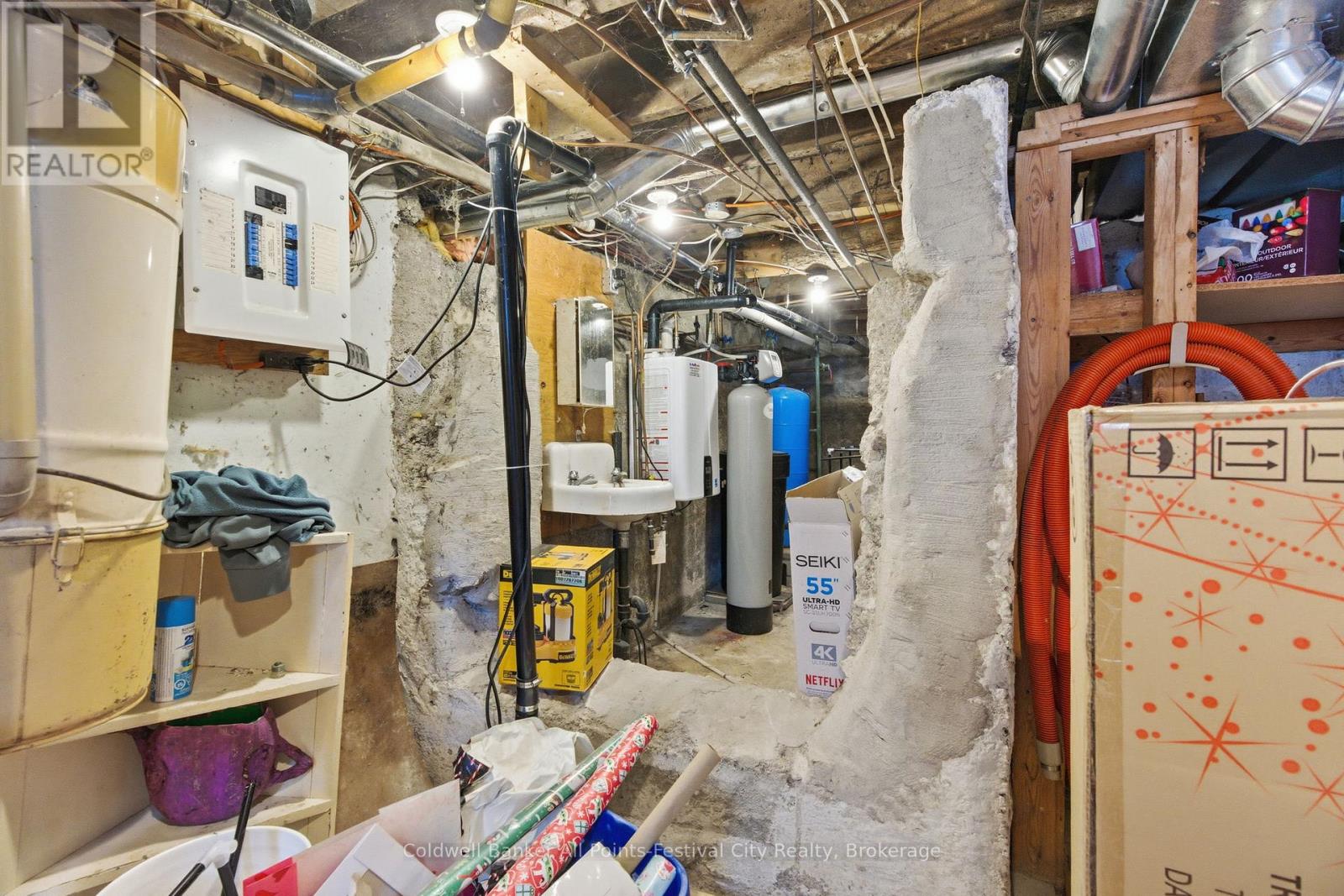 3990 PERTH ROAD 180 - Image 38