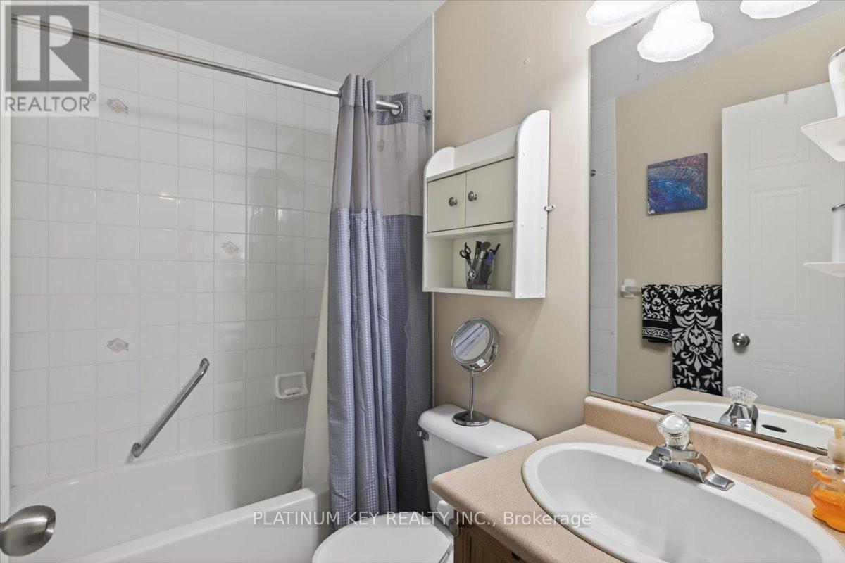 6 - 307 METCALFE STREET E Property Photo