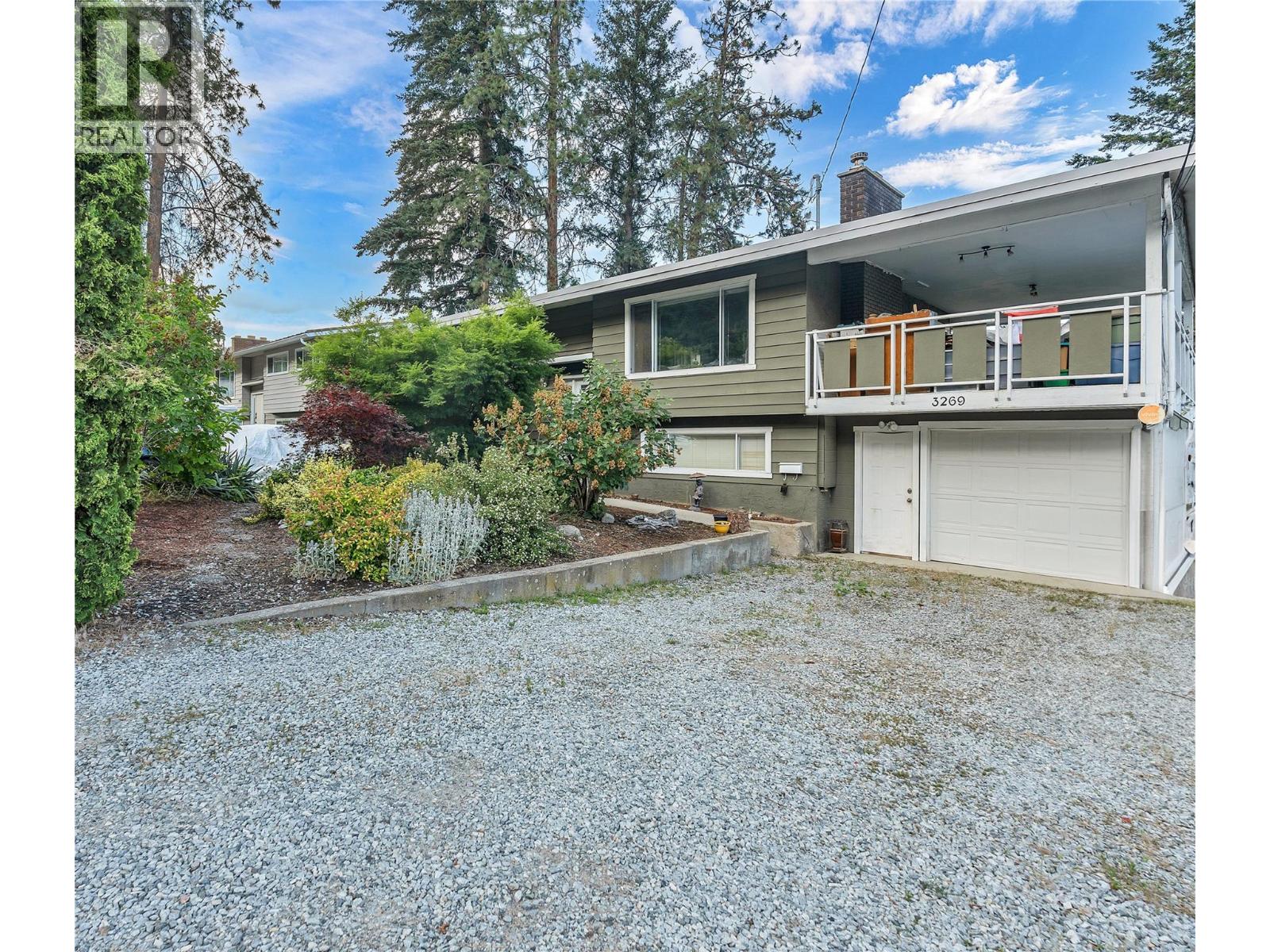 3269 McIver Road W, West Kelowna
