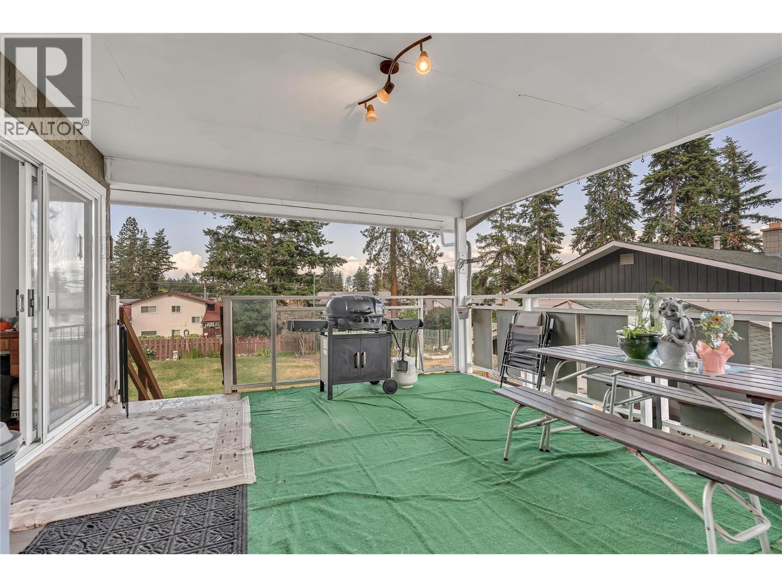 3269 McIver Road W, West Kelowna
