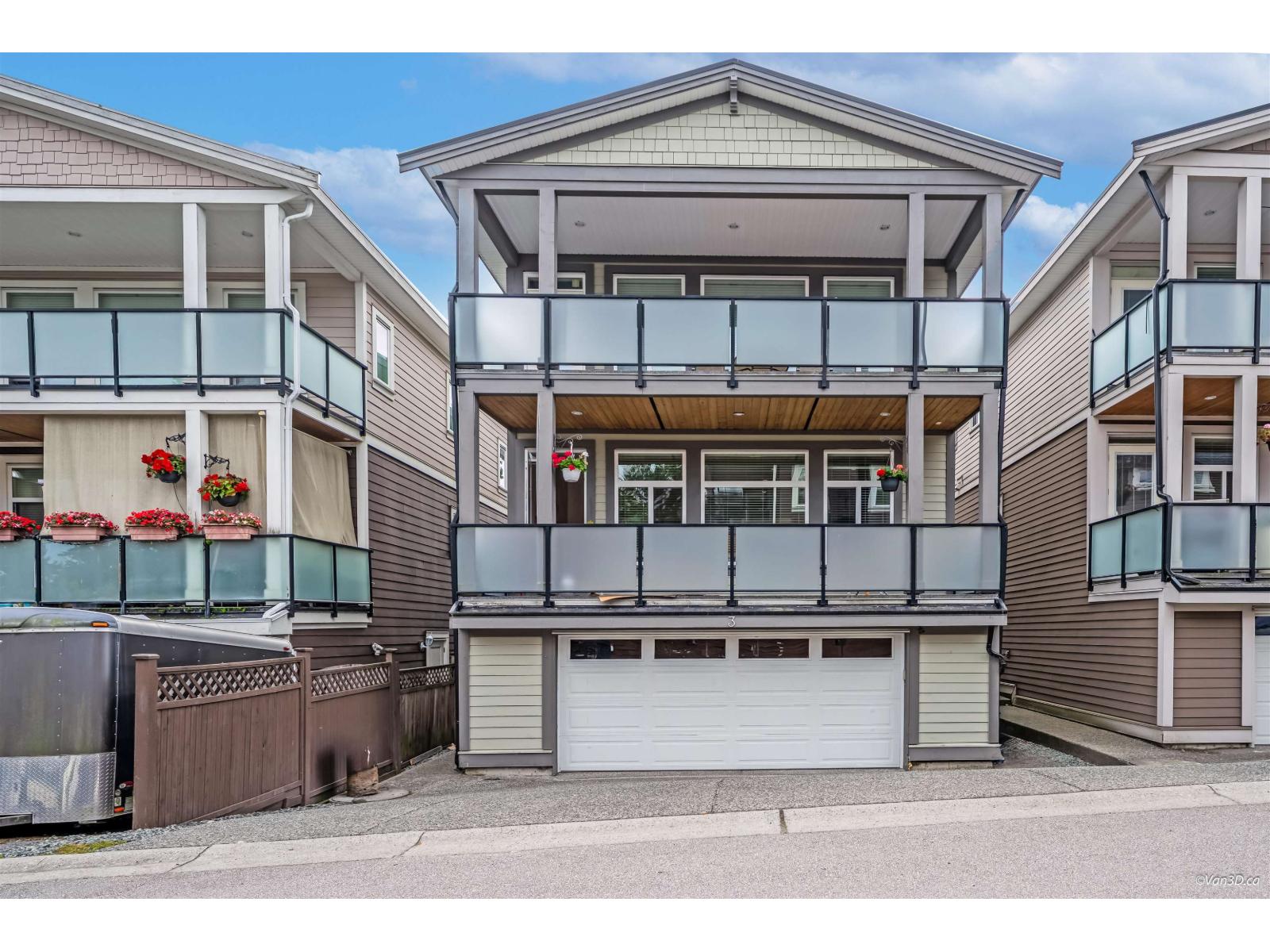3 1426 FINLAY STREET, White Rock