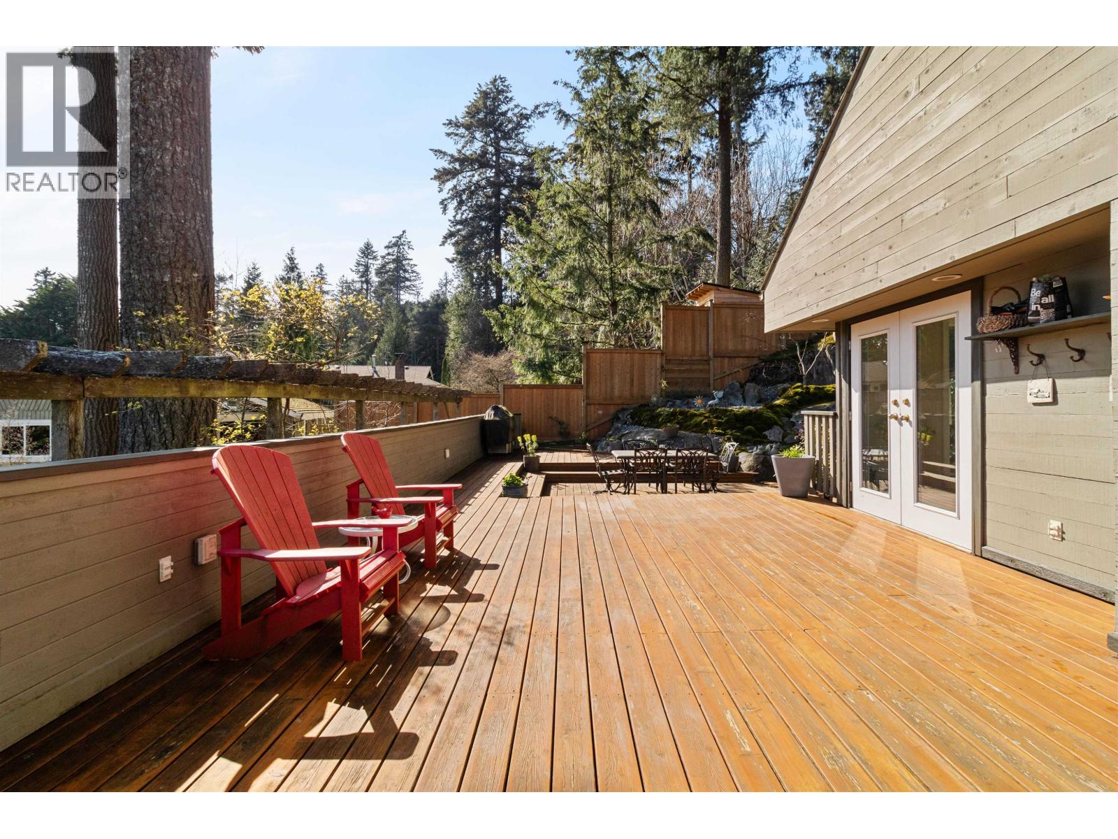 4635 CAULFEILD DRIVE — photo 26