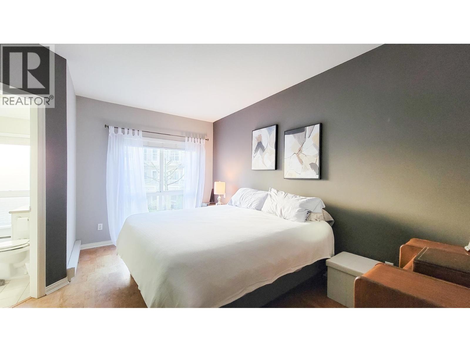 202 19091 MCMYN ROAD, Pitt Meadows