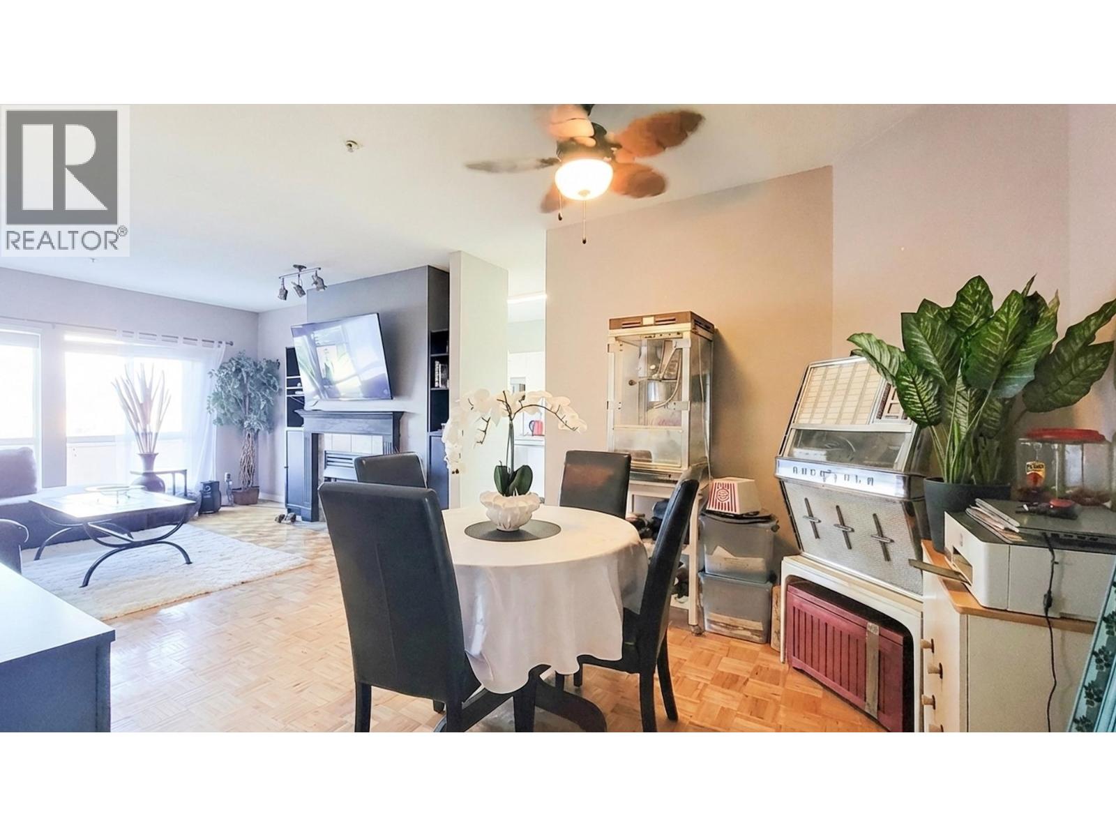 202 19091 MCMYN ROAD, Pitt Meadows