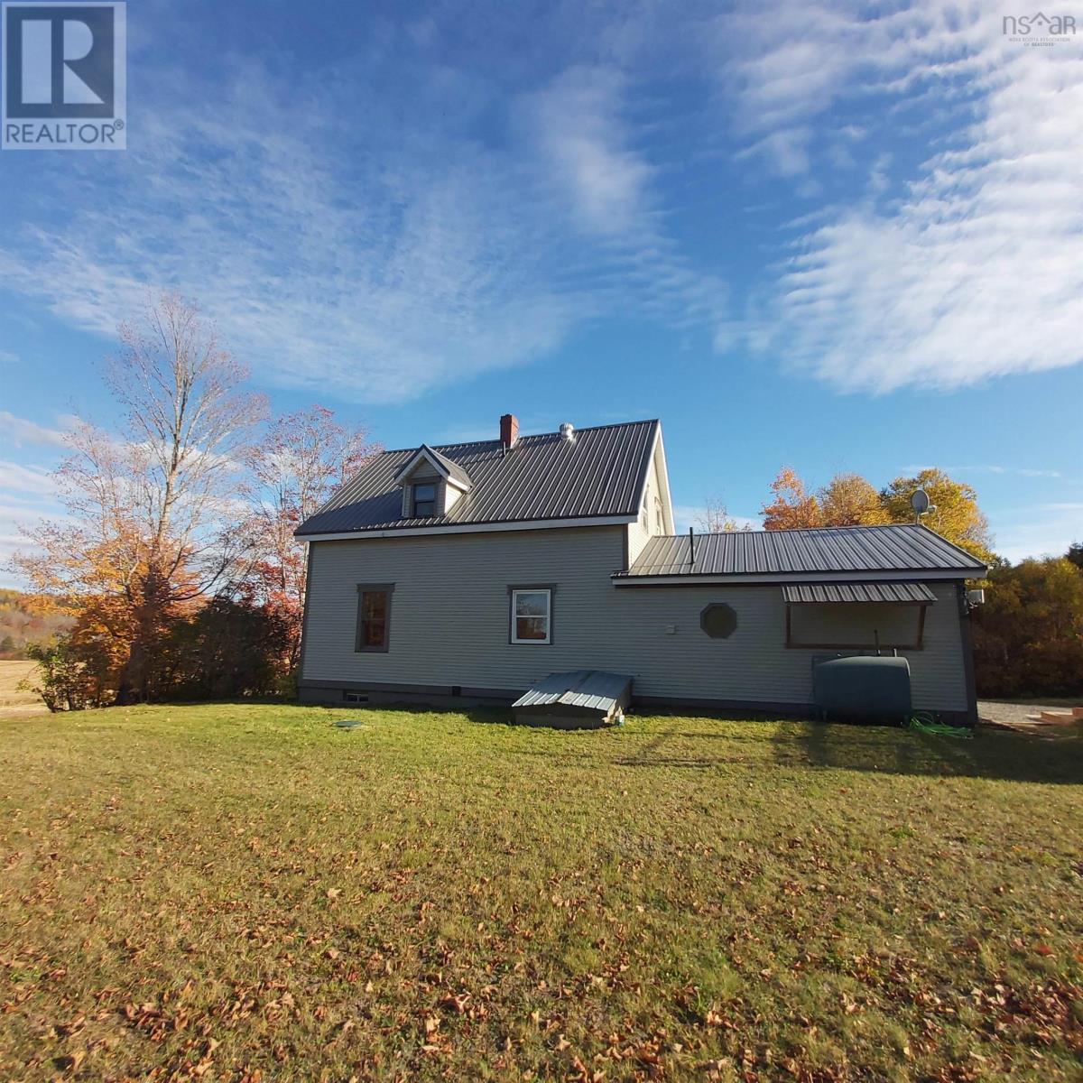 Property 28 of 43 of 5249 East River West Side Road