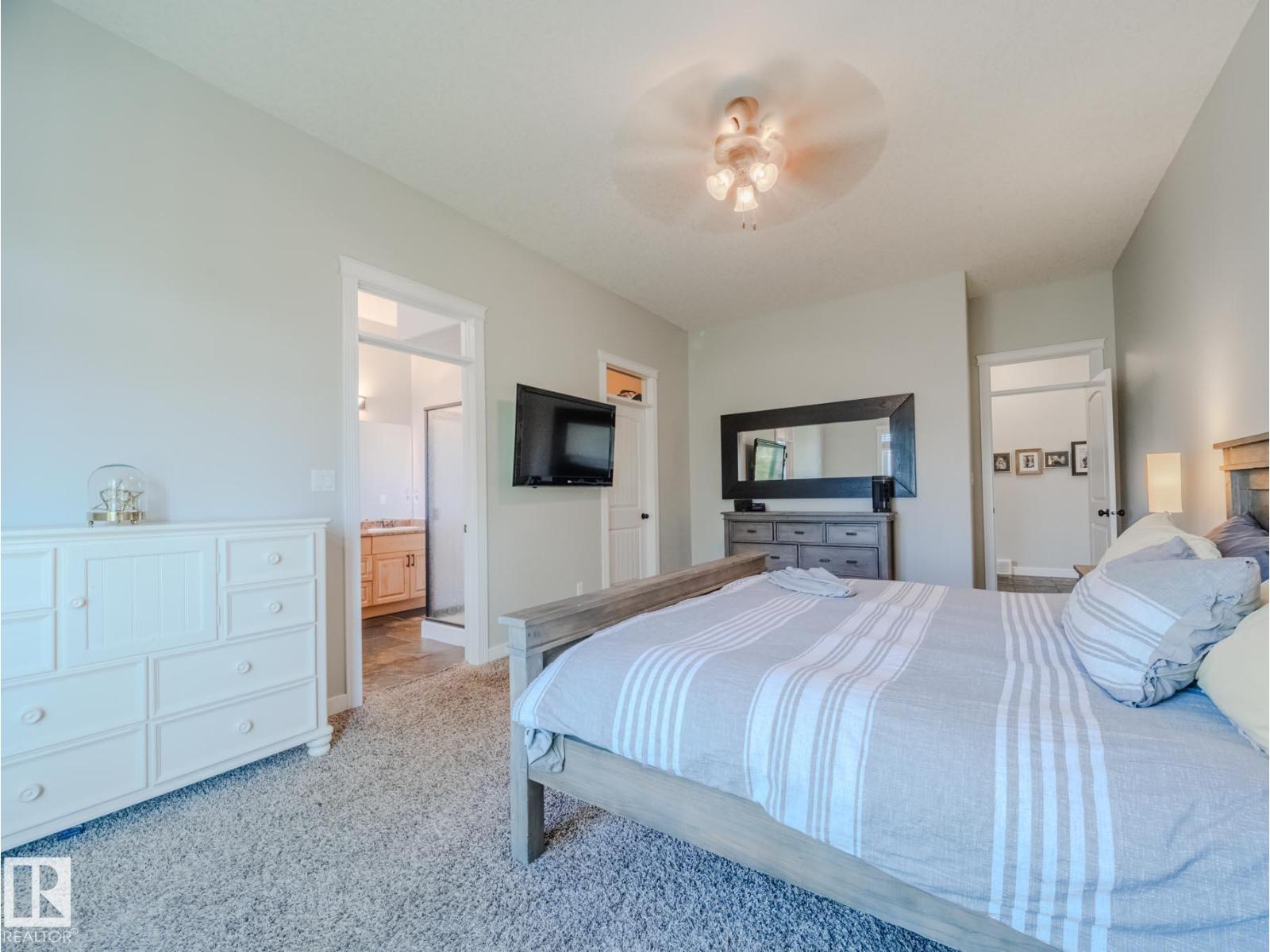 5204 63 ST - 19