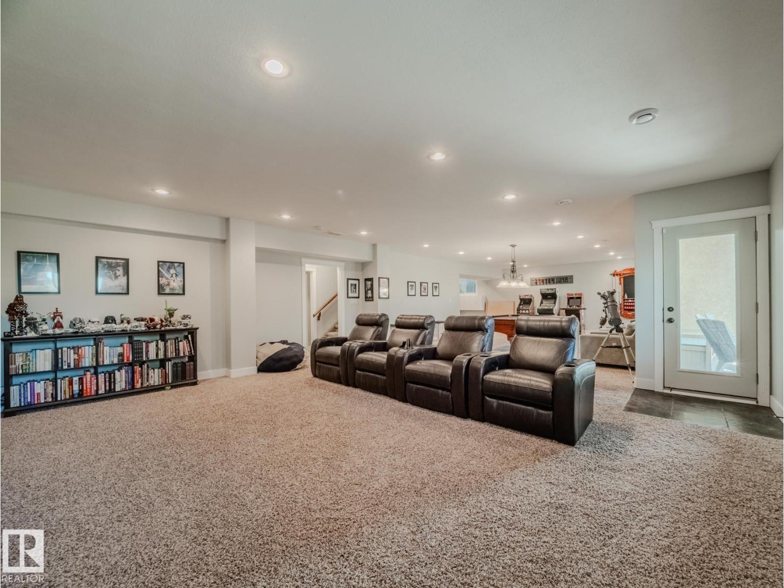 5204 63 ST - 31