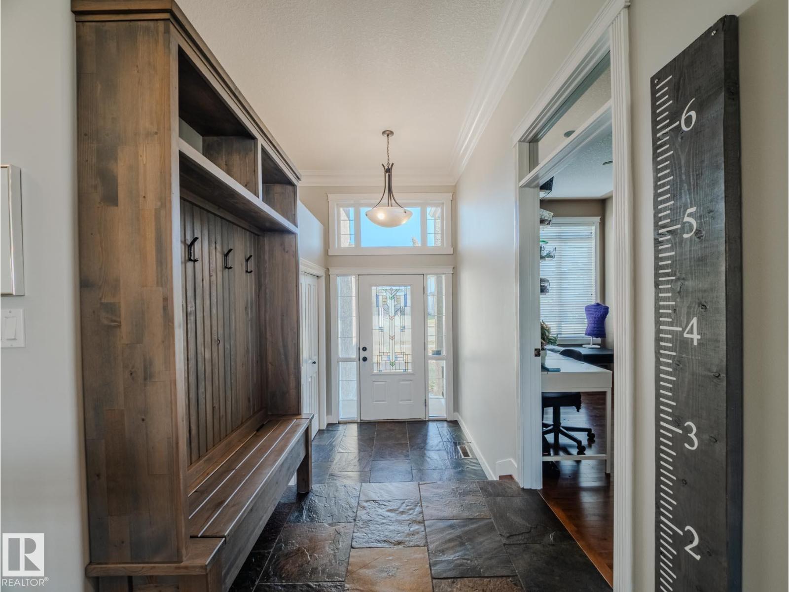 5204 63 ST - 4
