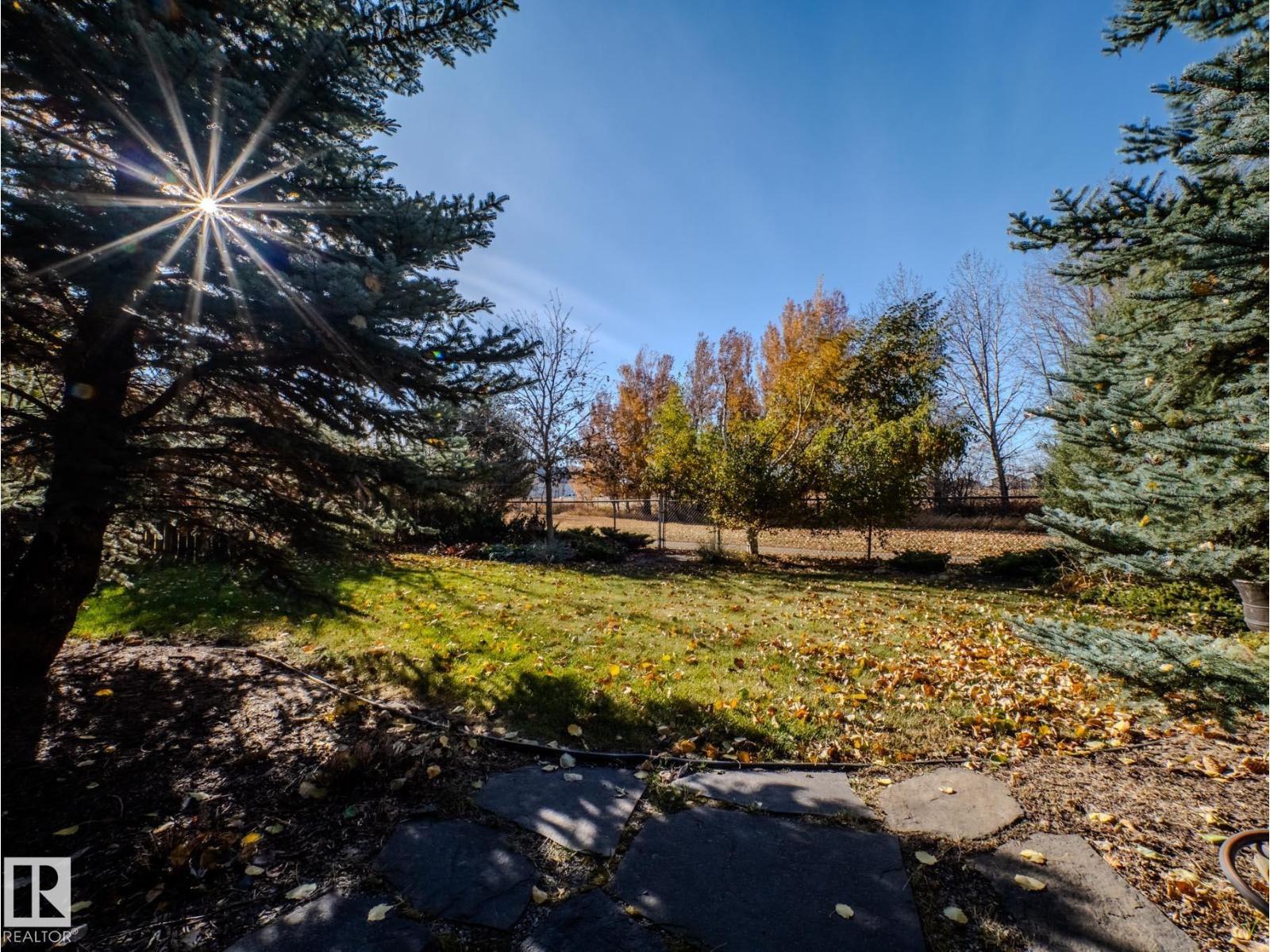 5204 63 ST - 43