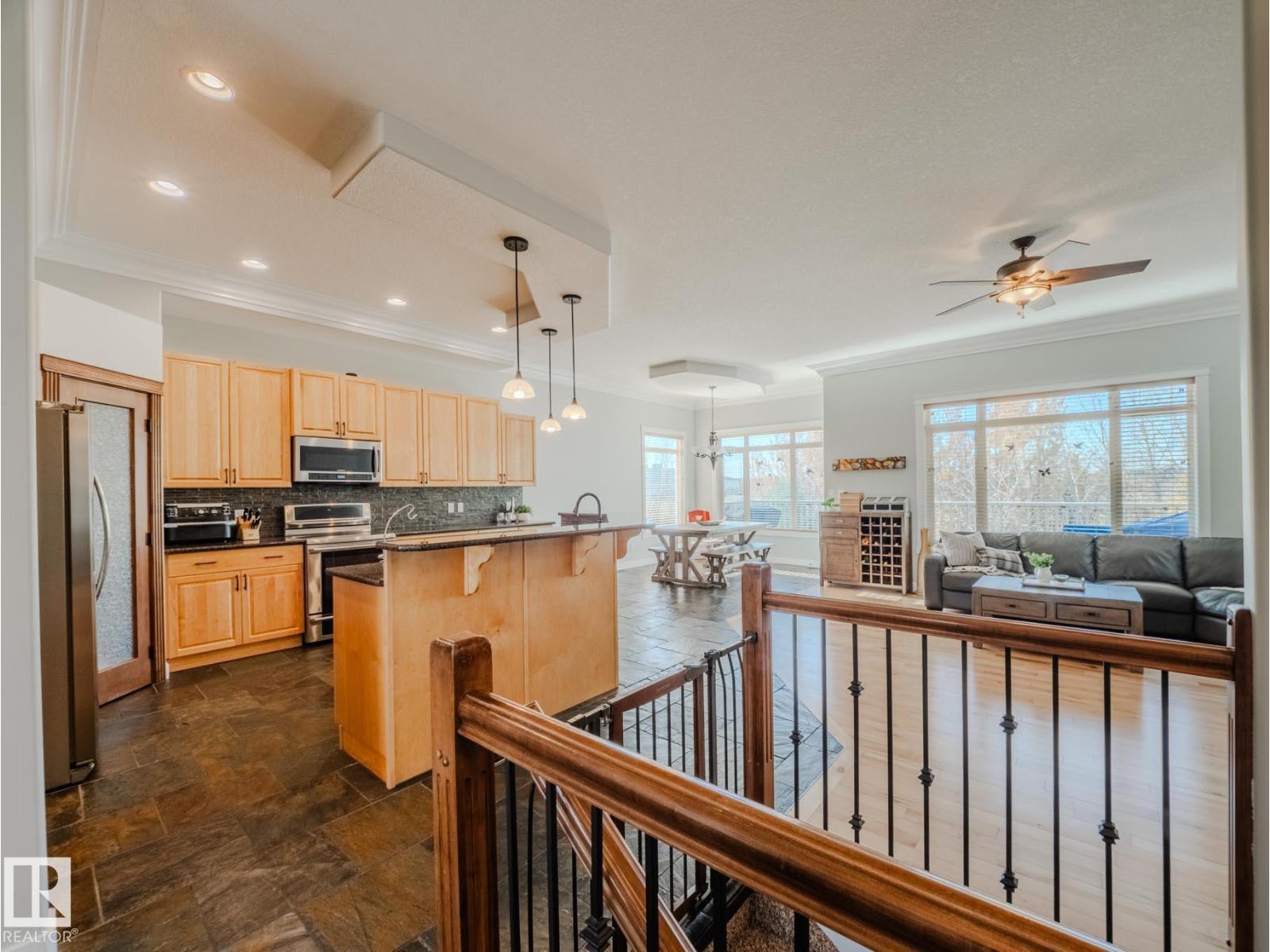 5204 63 ST - 5