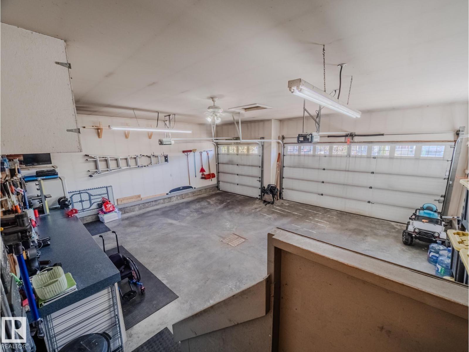 5204 63 ST - 50
