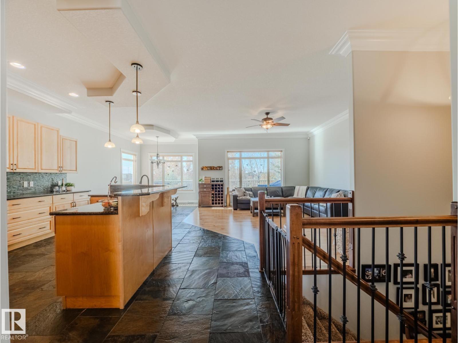 5204 63 ST - 6