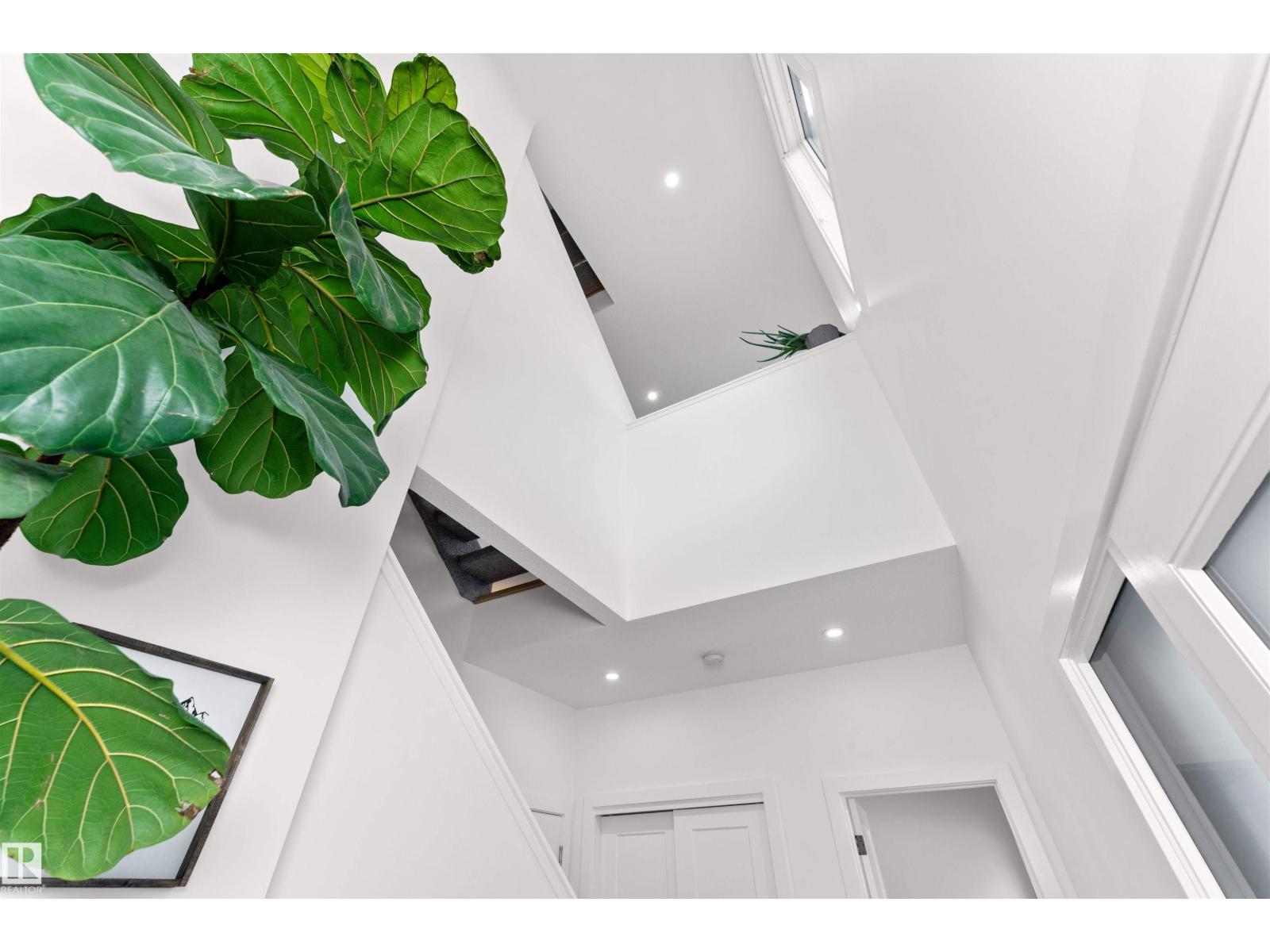 #56 5 RONDEAU DR, St. Albert