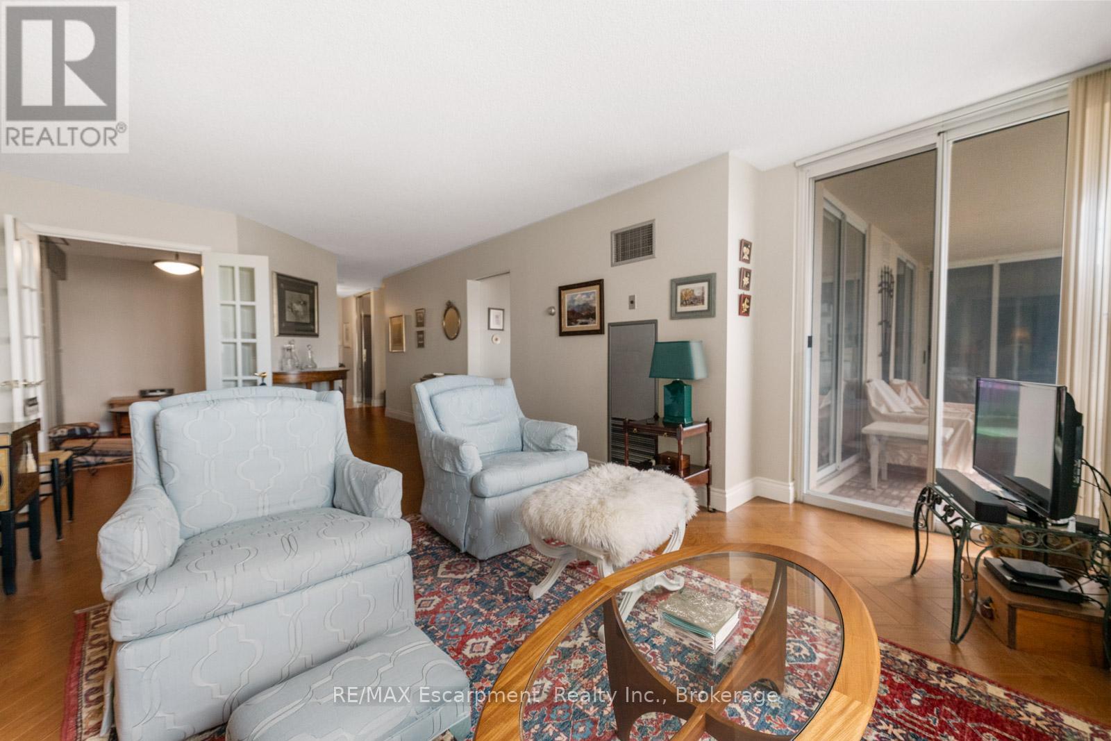 #301 2287 LAKE SHORE ROAD W - 9
