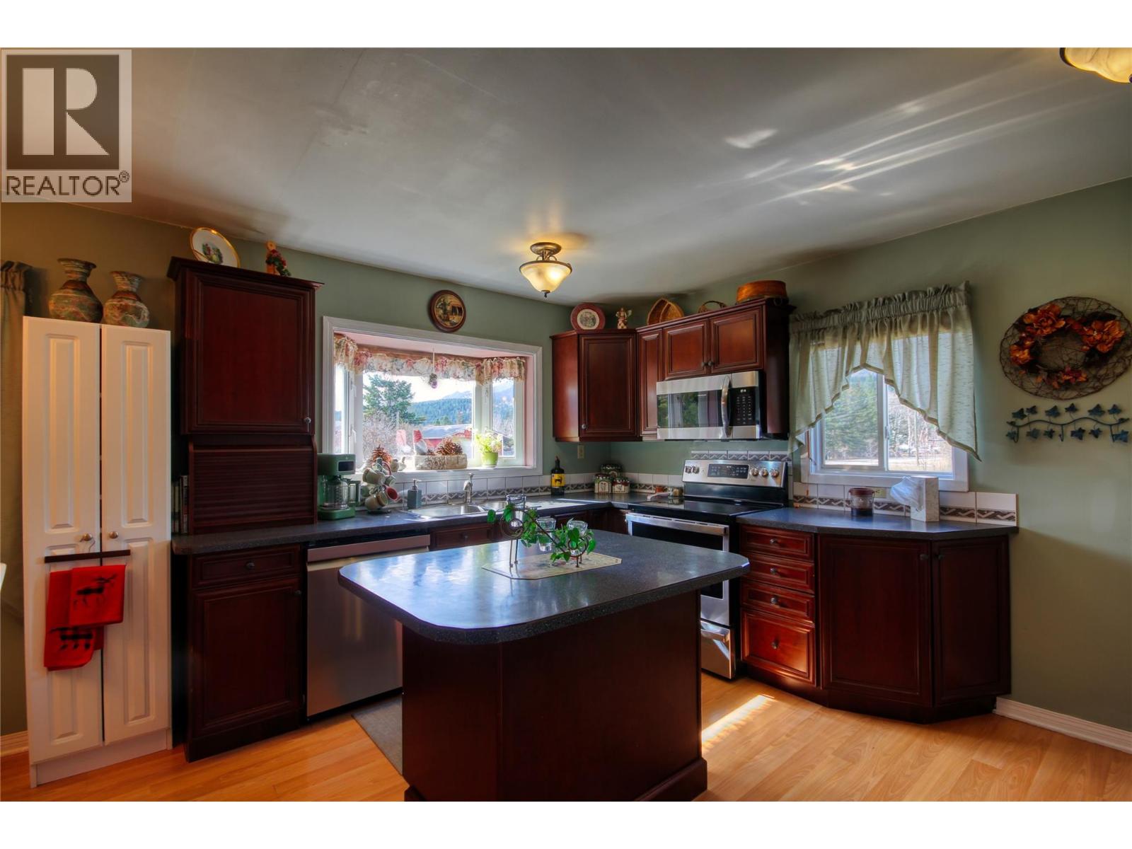 4771 BURNS AVENUE - Image 3