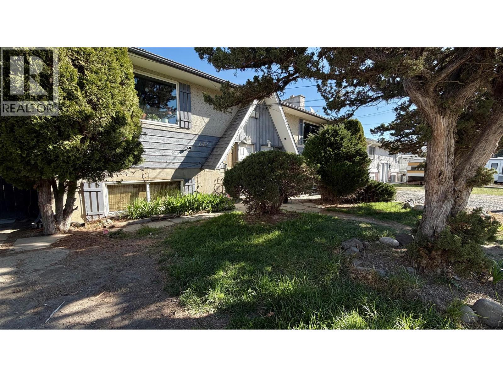 640 | 642 COURTENAY CRESCENT CRESCENT - Image 3