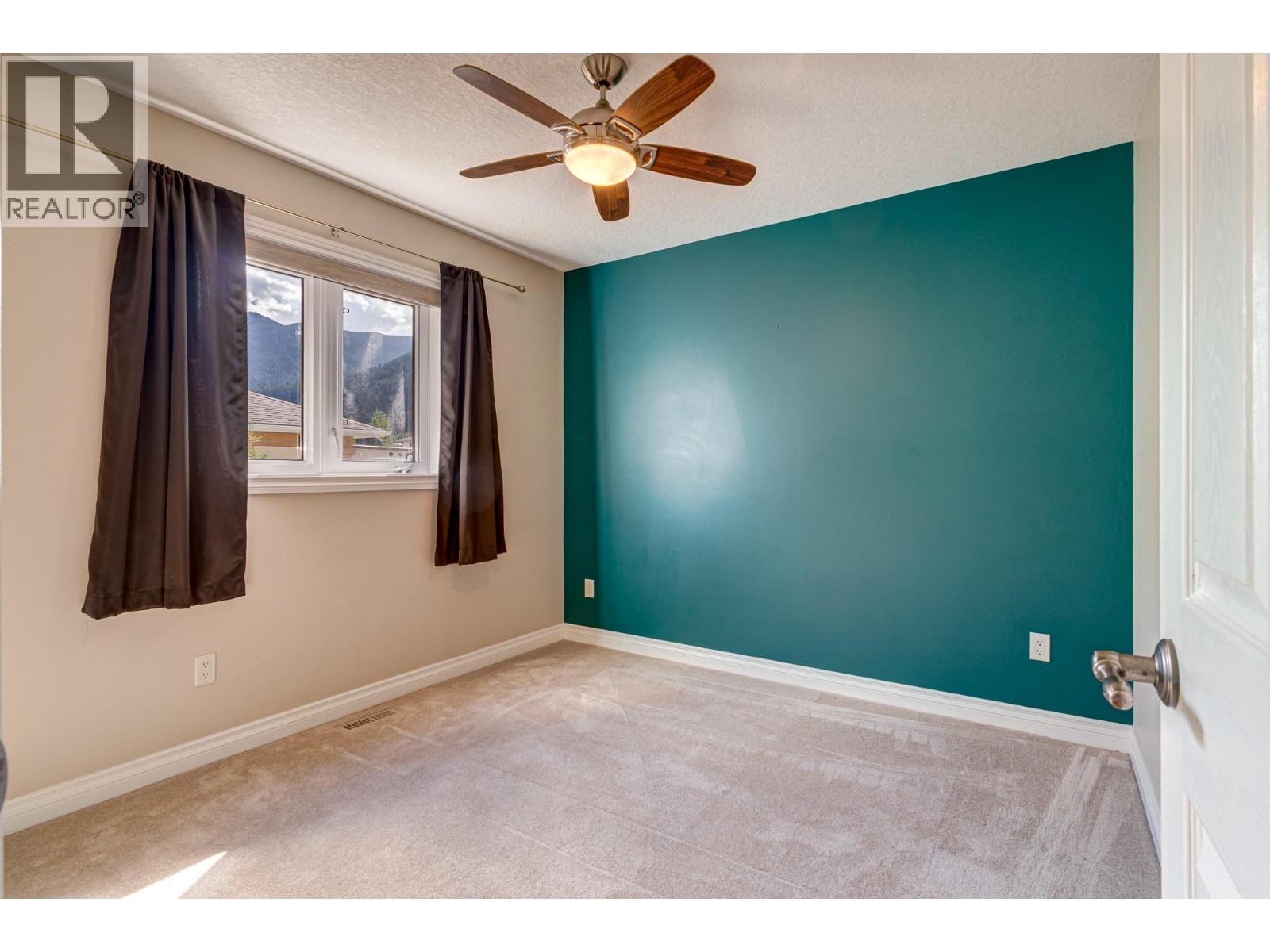 5 CALEDONIA PLACE - 24