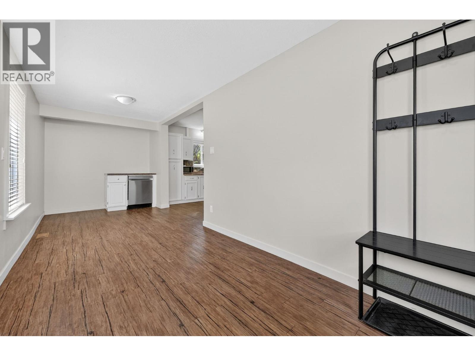  991 Coronation Avenue, Kelowna