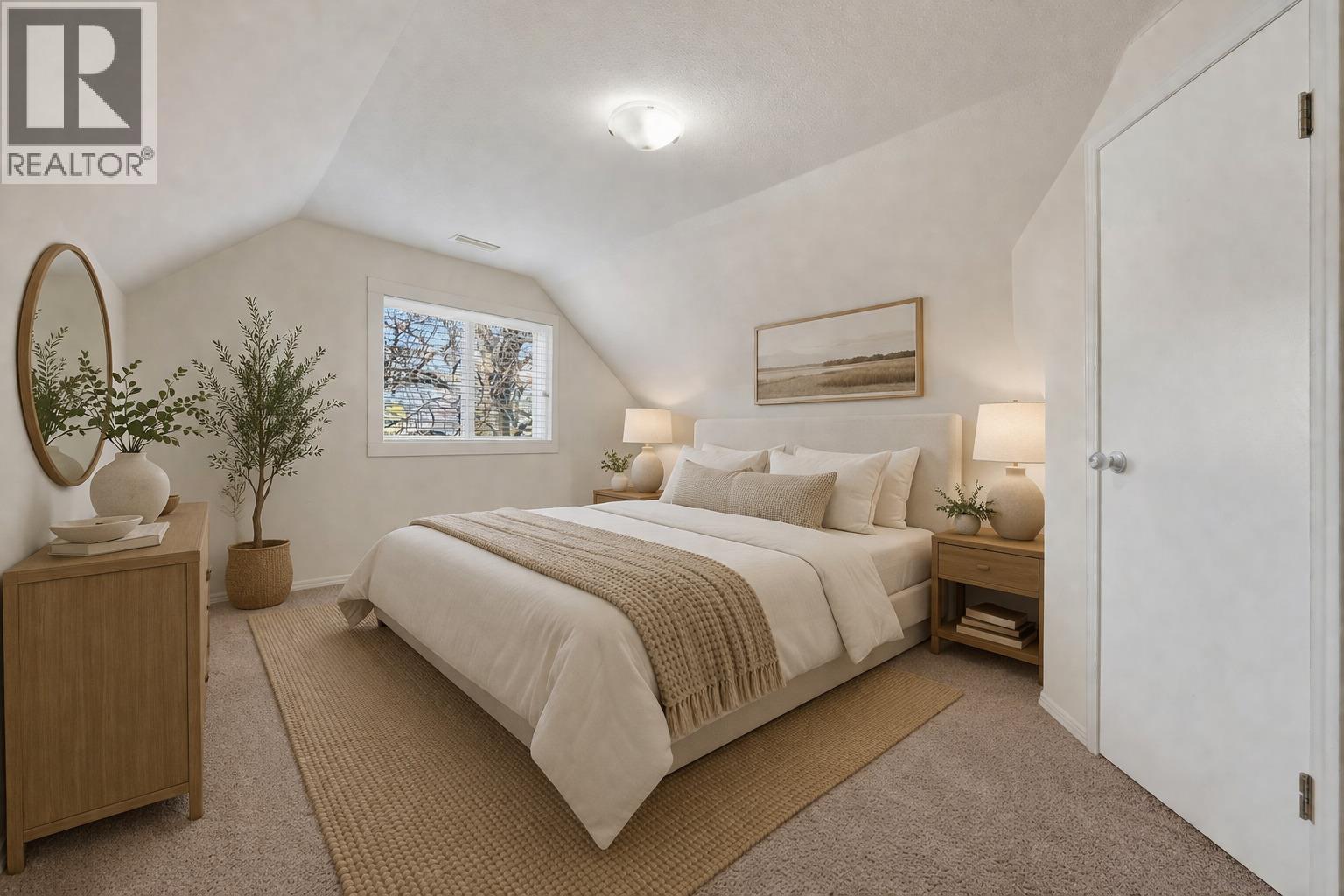  991 Coronation Avenue, Kelowna