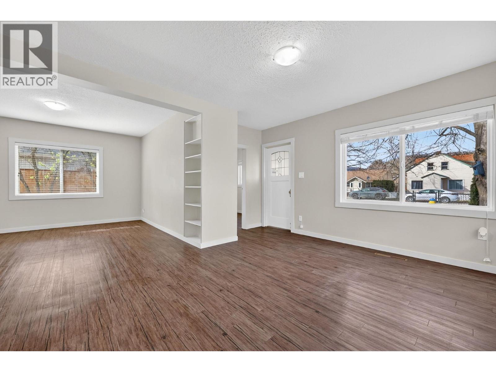  991 Coronation Avenue, Kelowna