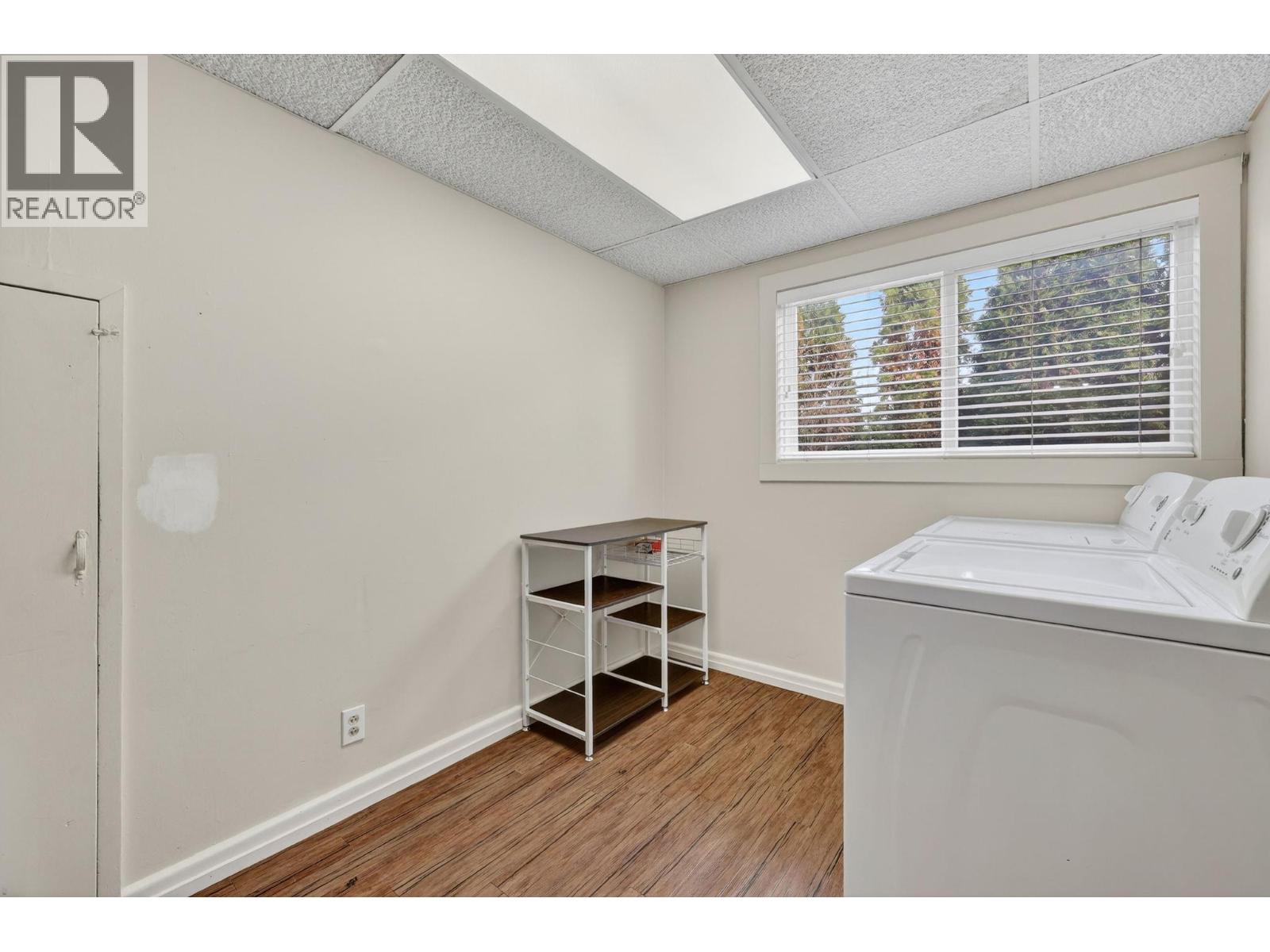  991 Coronation Avenue, Kelowna