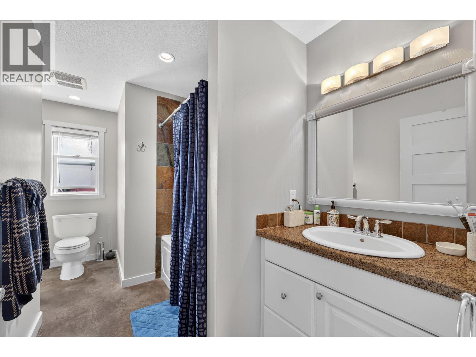  991 Coronation Avenue, Kelowna