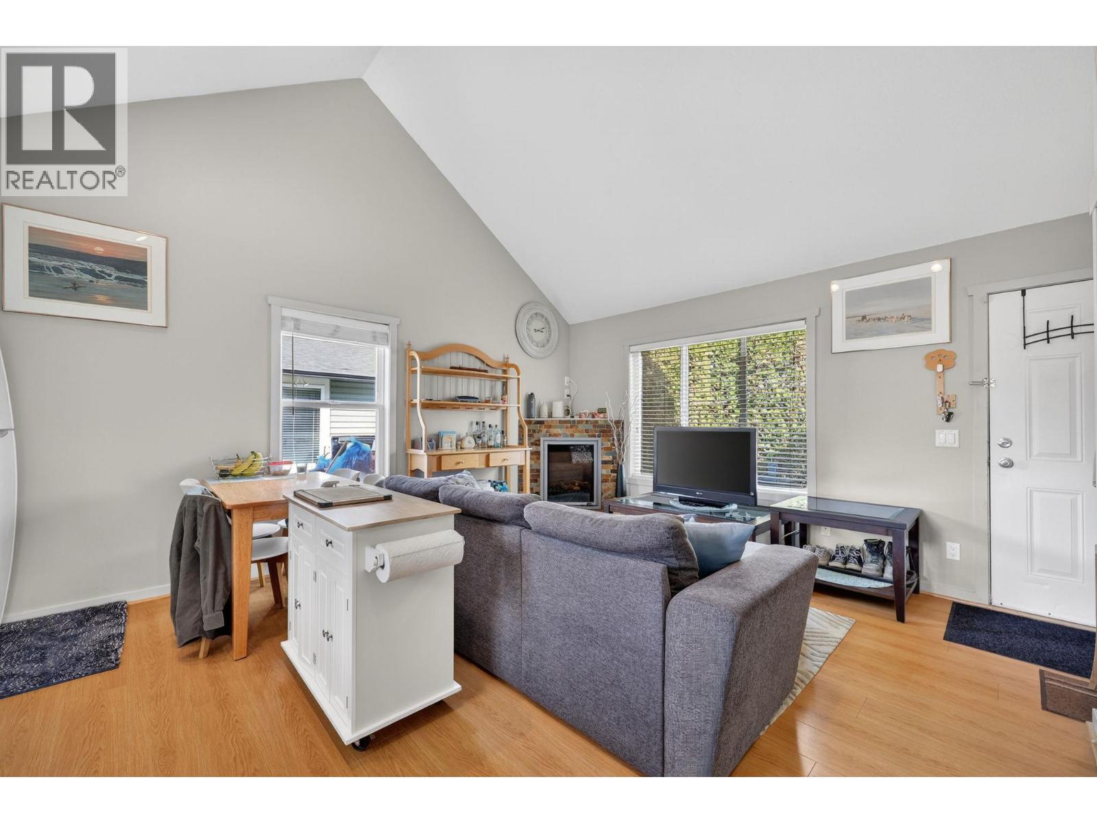  991 Coronation Avenue, Kelowna