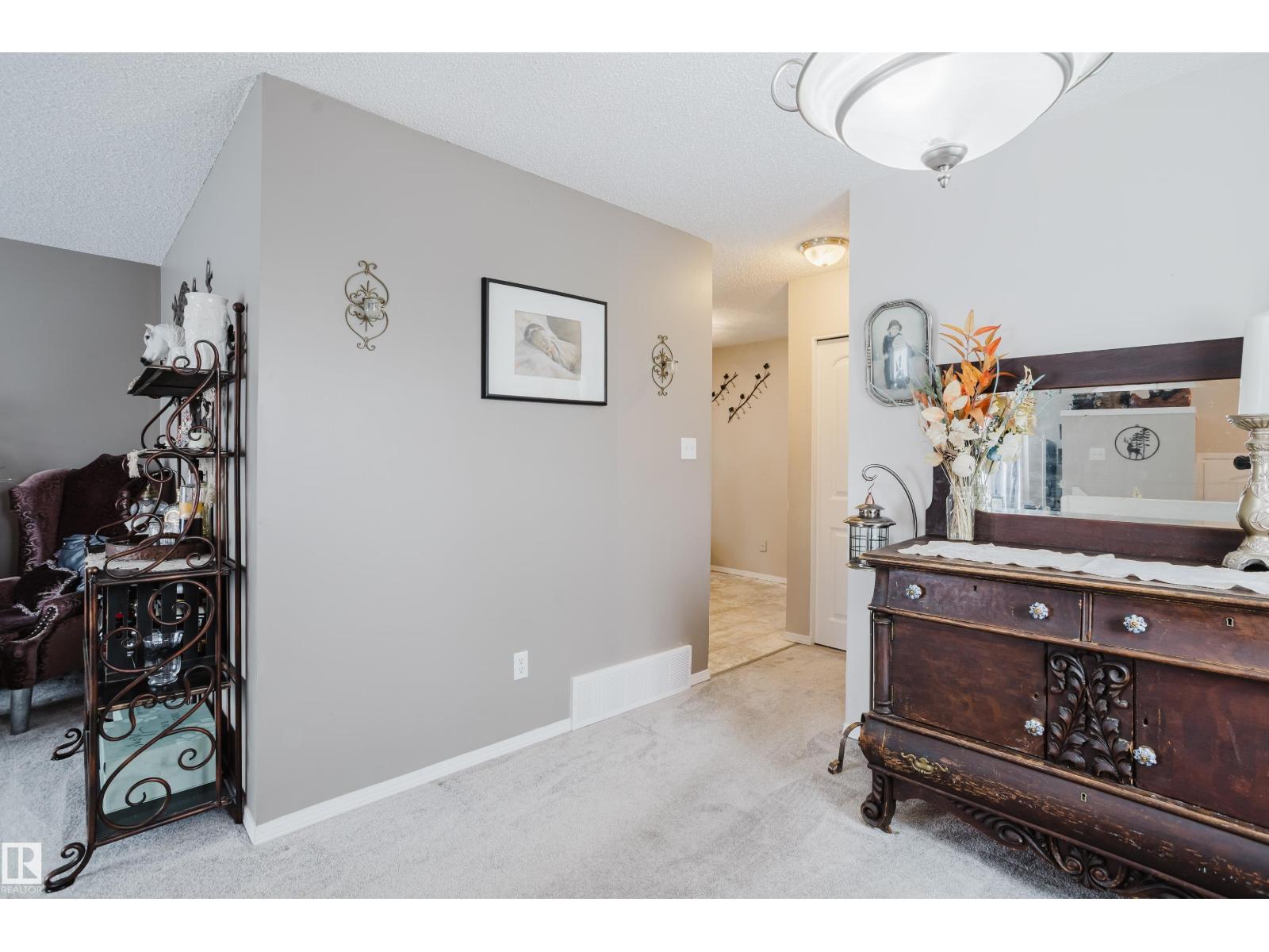 191 KINISKI CR NW, Edmonton