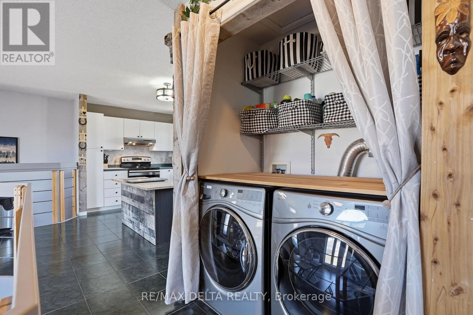 531 DEVISTA BOULEVARD - 18