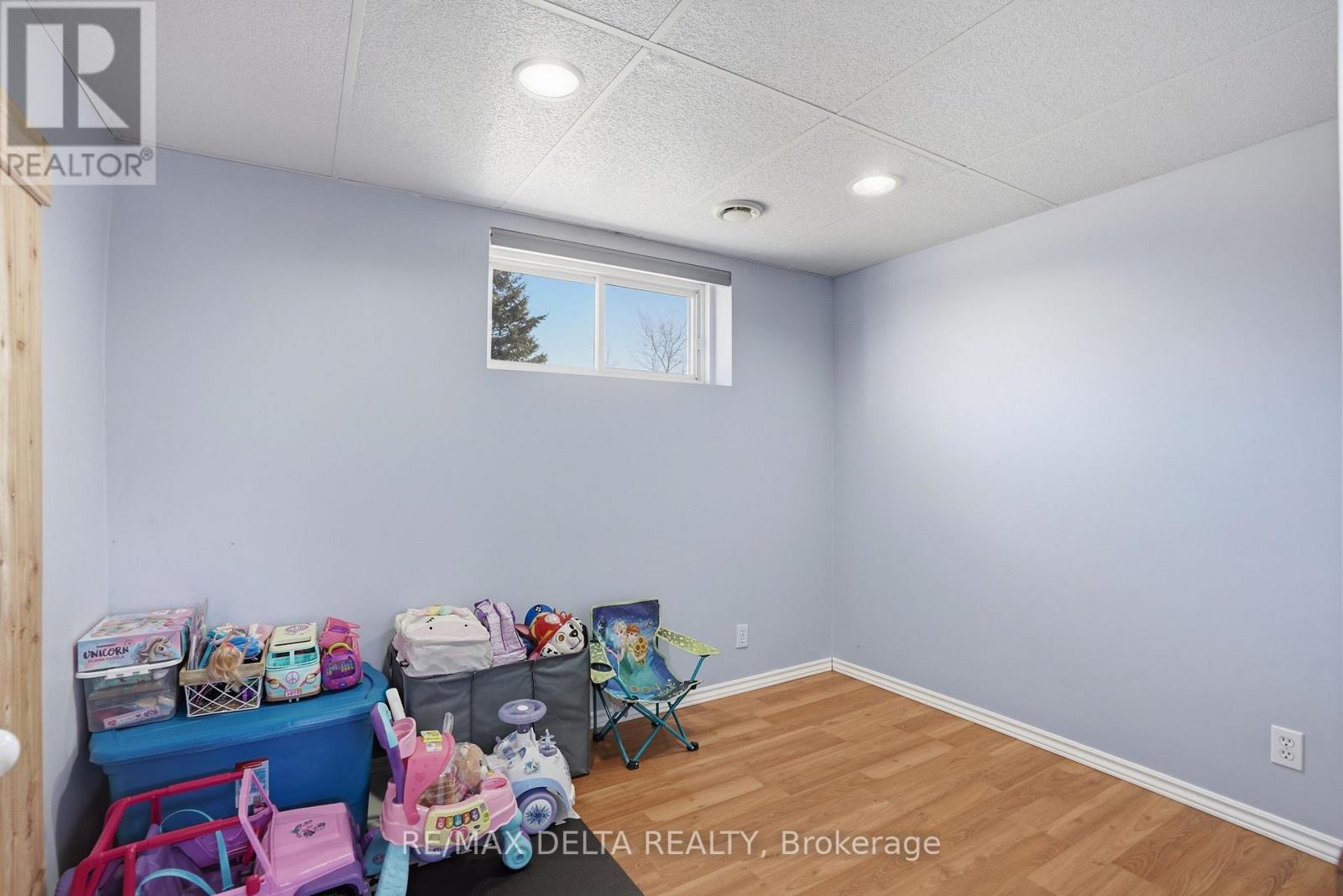 531 DEVISTA BOULEVARD — photo 23