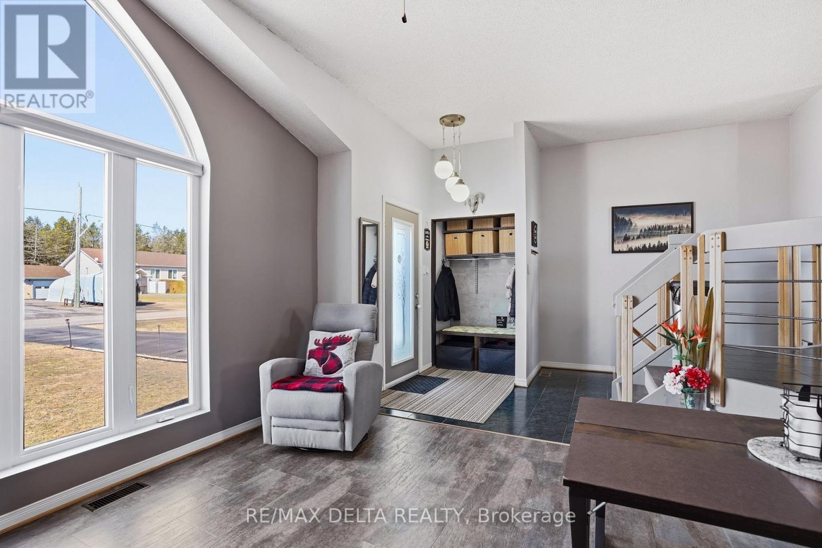 531 DEVISTA BOULEVARD - 7