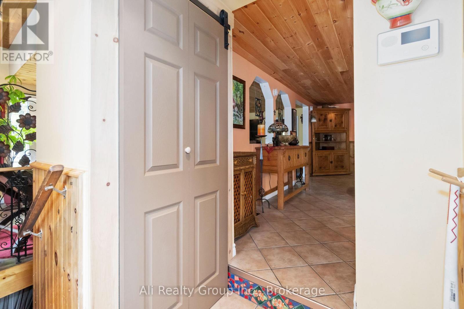 190 WOODS ROAD - 29