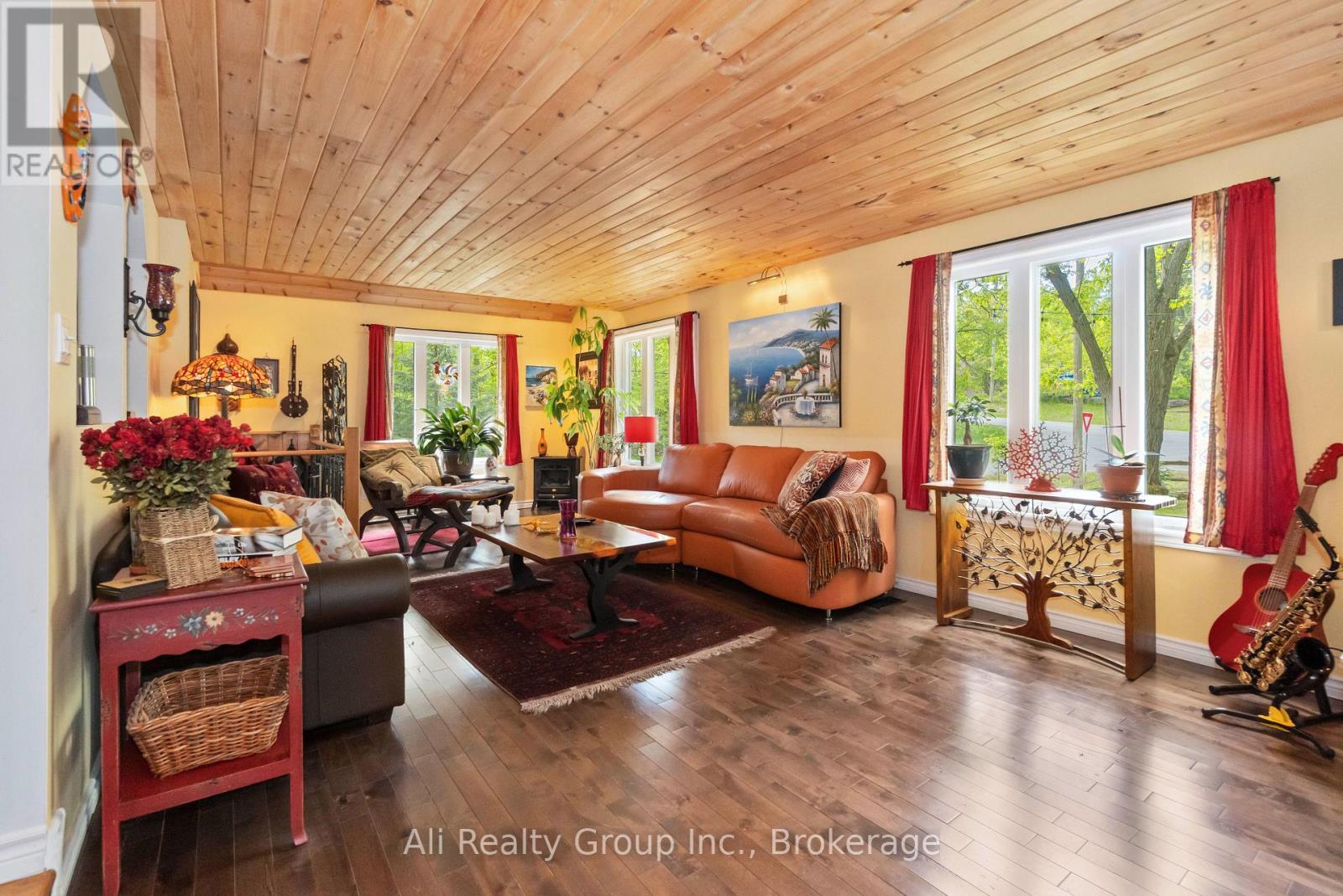 190 WOODS ROAD - 8