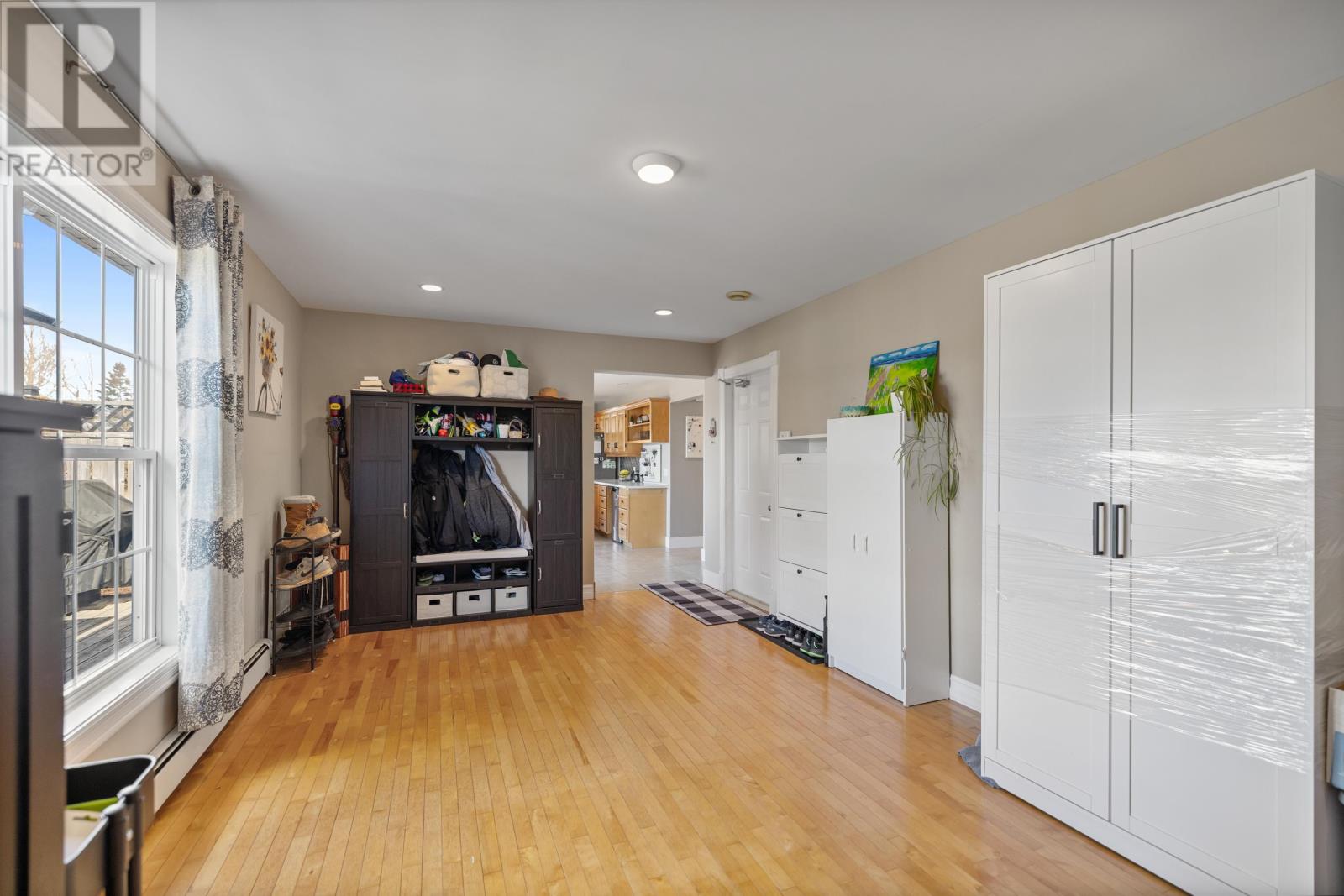 125 BIRKALLUM DRIVE - 22