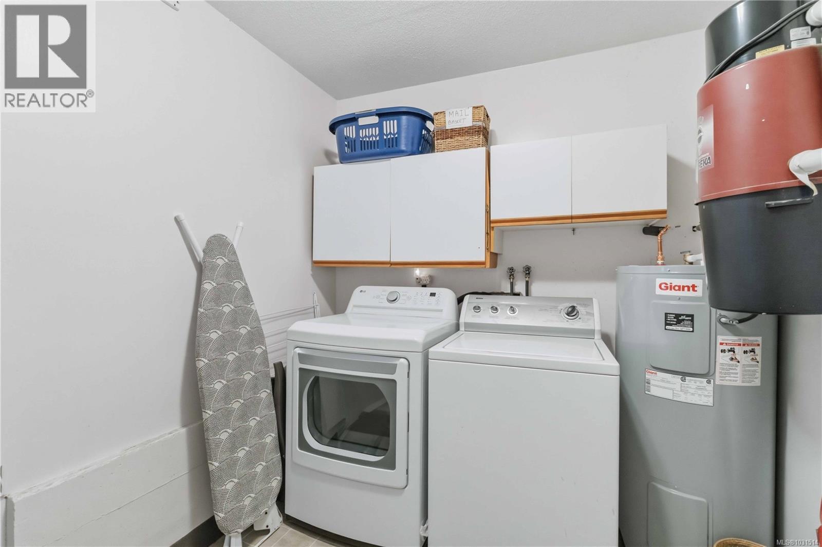 4719 TREETOP HTS - 26